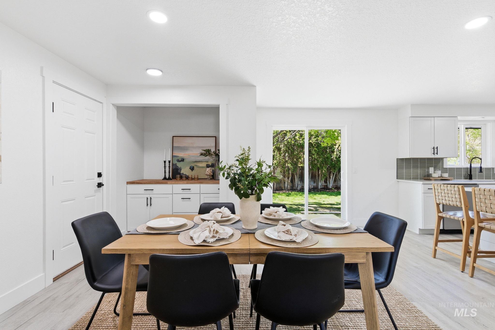 3917 N Erick Ln, Boise, Idaho 83704, 6 Bedrooms, 3 Bathrooms, Residential For Sale, Price $699,990,MLS 98984046