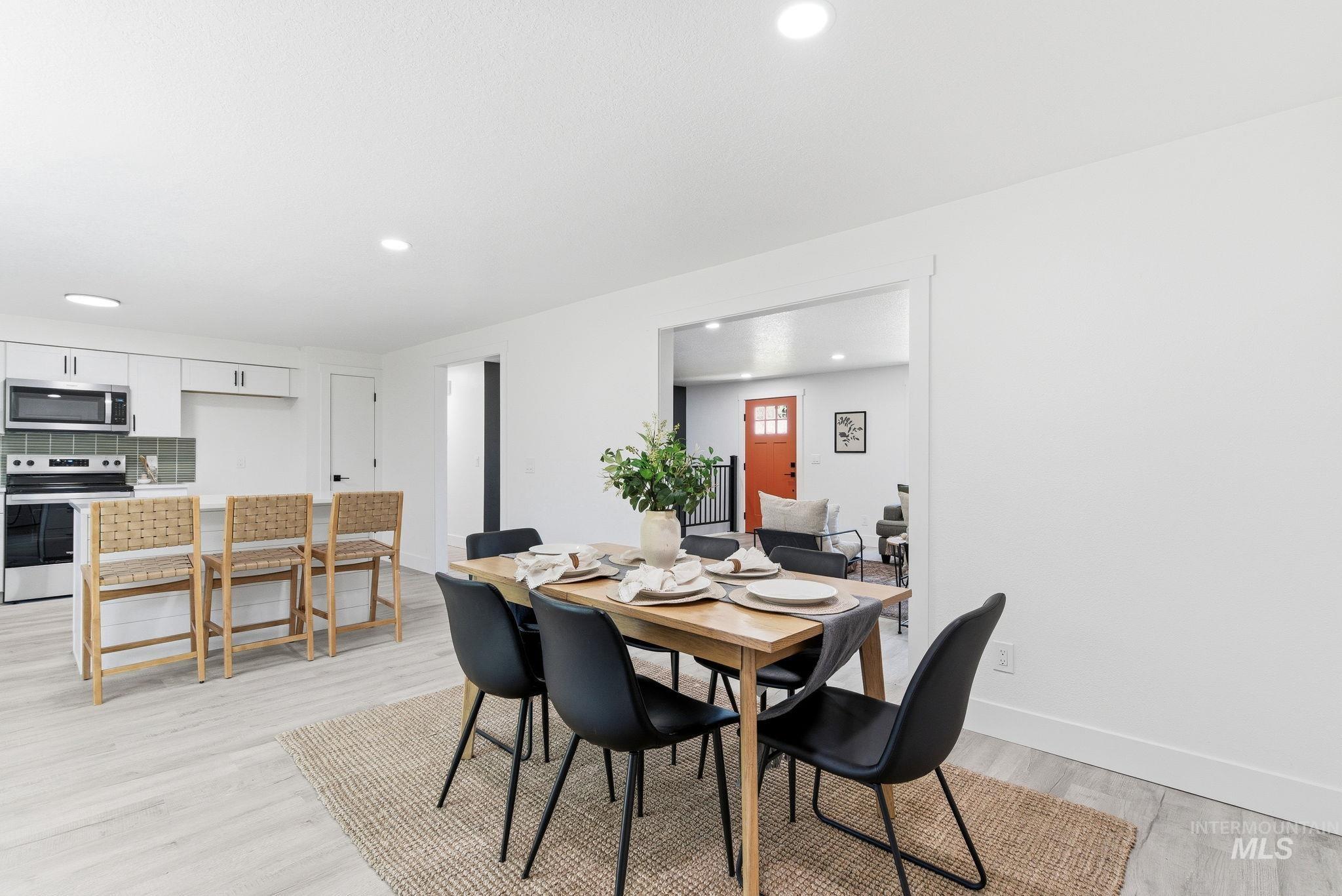 3917 N Erick Ln, Boise, Idaho 83704, 6 Bedrooms, 3 Bathrooms, Residential For Sale, Price $699,990,MLS 98984046