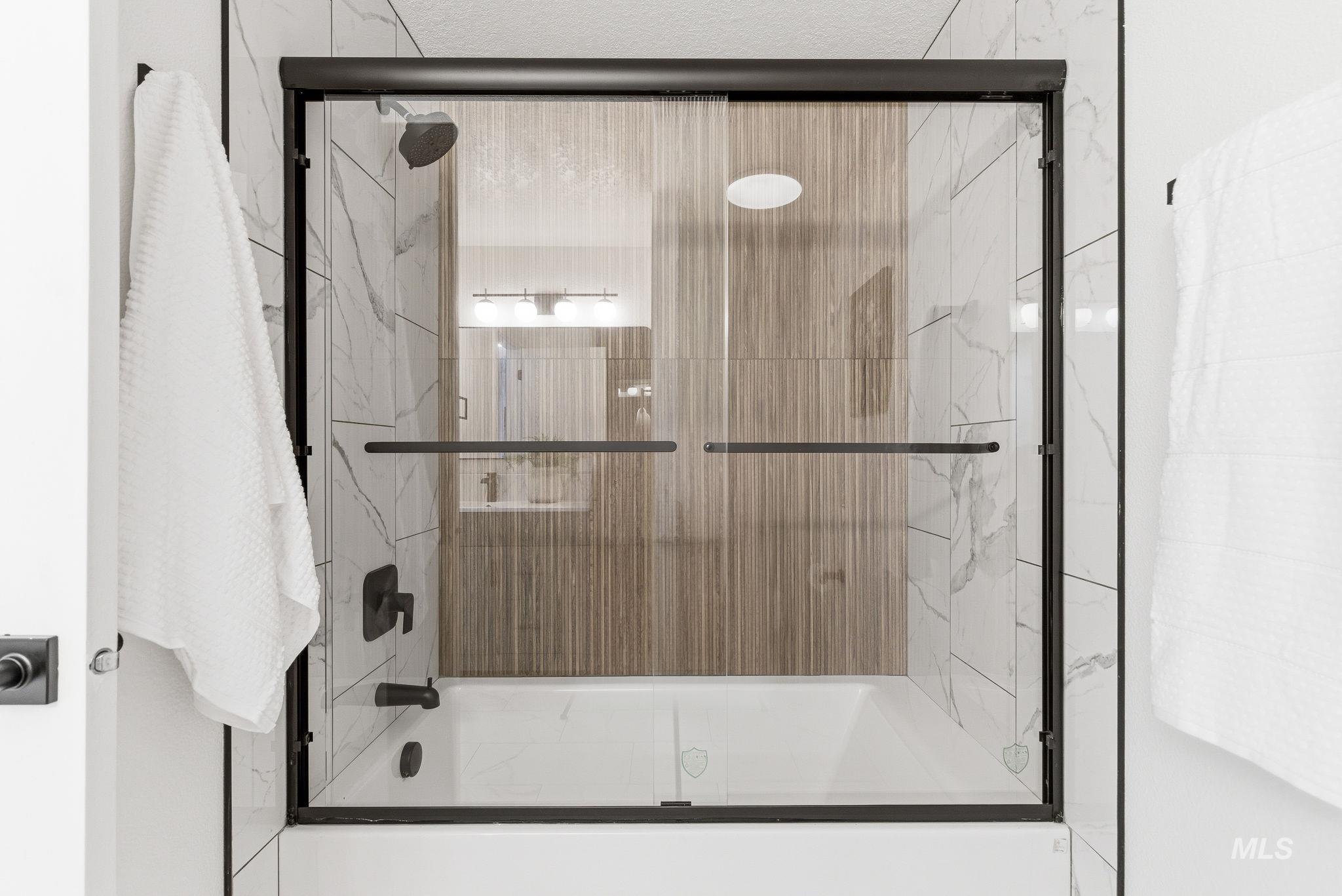 3917 N Erick Ln, Boise, Idaho 83704, 6 Bedrooms, 3 Bathrooms, Residential For Sale, Price $699,990,MLS 98984046