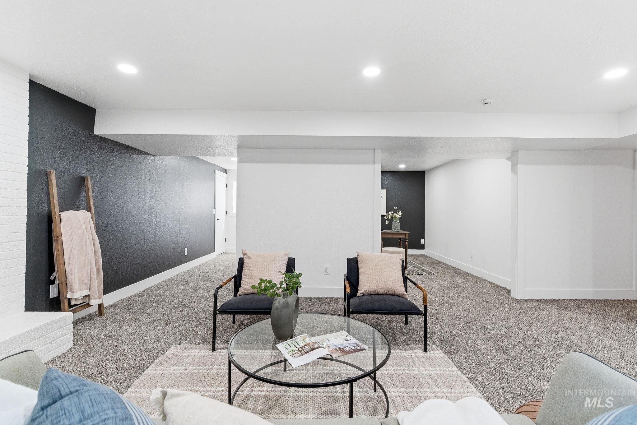 3917 N Erick Ln, Boise, Idaho 83704, 6 Bedrooms, 3 Bathrooms, Residential For Sale, Price $699,990,MLS 98984046