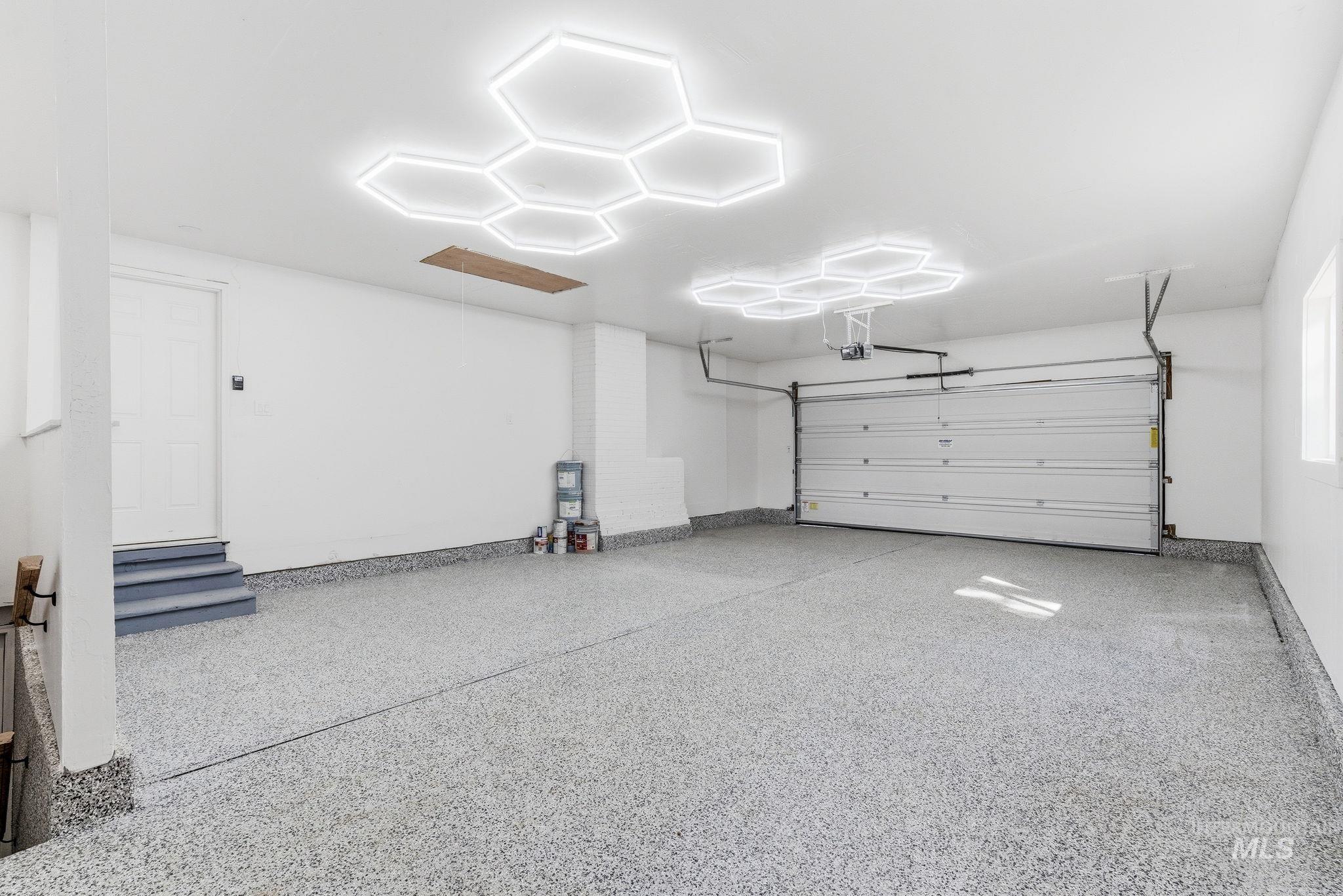 3917 N Erick Ln, Boise, Idaho 83704, 6 Bedrooms, 3 Bathrooms, Residential For Sale, Price $699,990,MLS 98984046