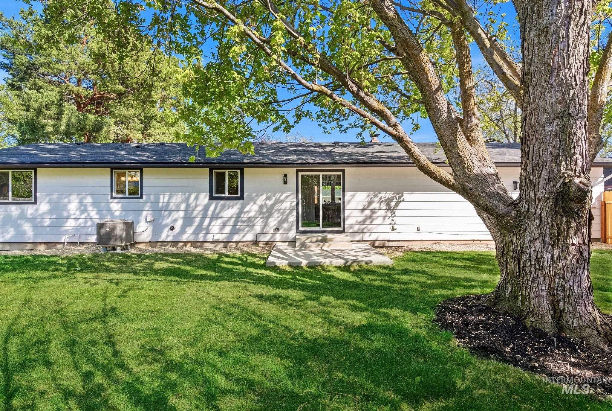 3917 N Erick Ln, Boise, Idaho 83704, 6 Bedrooms, 3 Bathrooms, Residential For Sale, Price $699,990,MLS 98984046