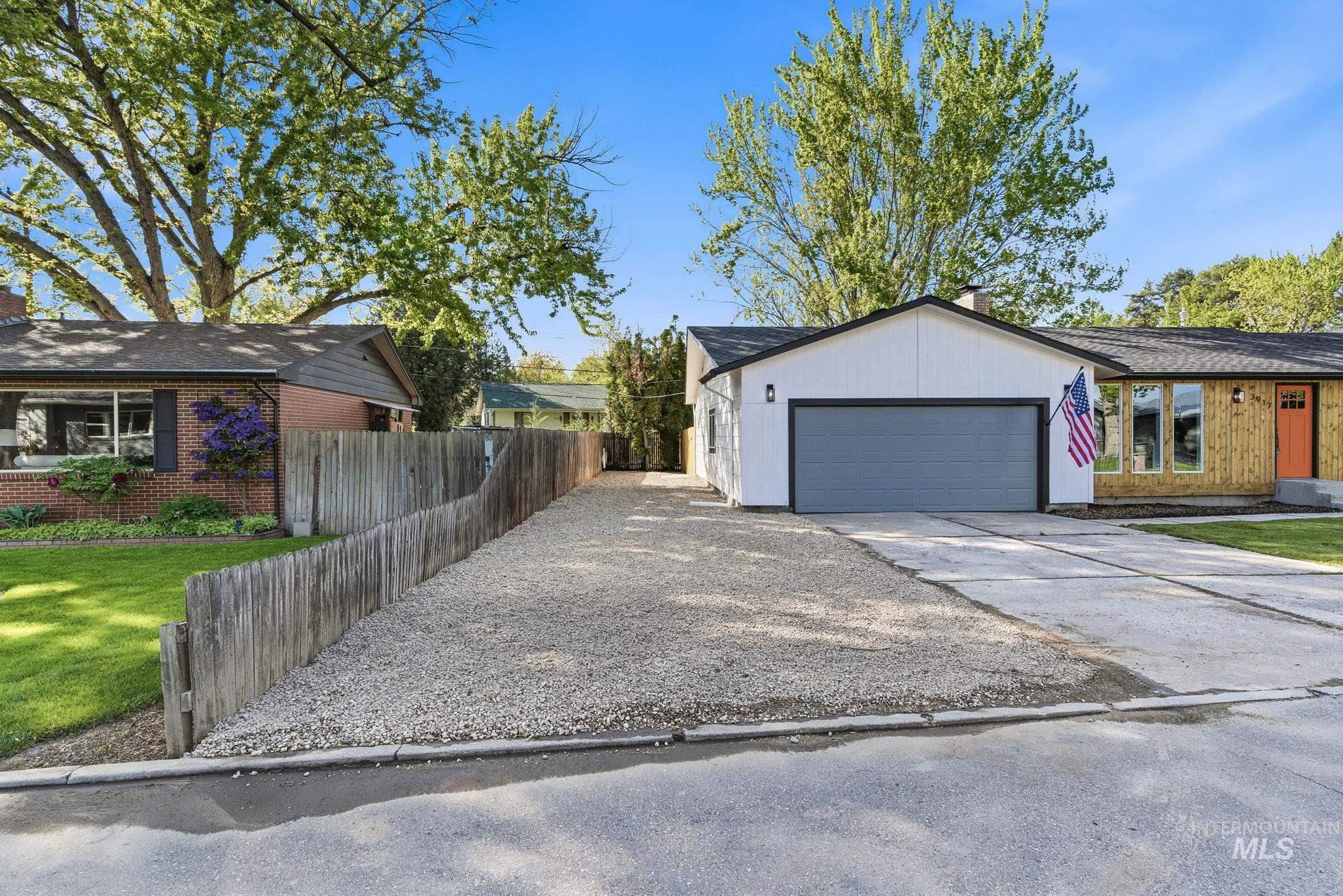 3917 N Erick Ln, Boise, Idaho 83704, 6 Bedrooms, 3 Bathrooms, Residential For Sale, Price $699,990,MLS 98984046