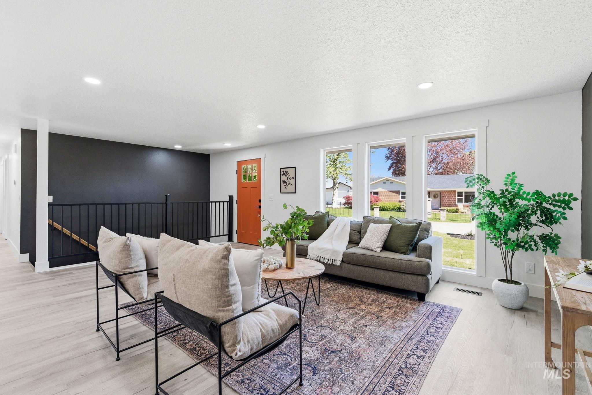 3917 N Erick Ln, Boise, Idaho 83704, 6 Bedrooms, 3 Bathrooms, Residential For Sale, Price $699,990,MLS 98984046