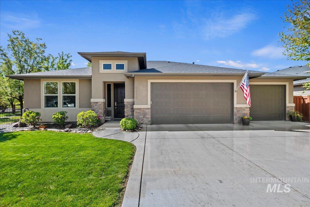 9279 W Wildbranch, Star, Idaho 83669, 3 Bedrooms, 2.5 Bathrooms, Residential For Sale, Price $779,900,MLS 98984049