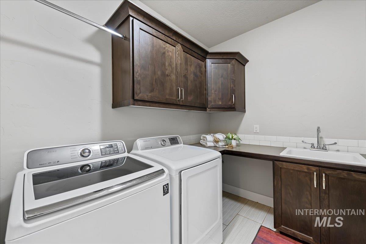 9279 W Wildbranch, Star, Idaho 83669, 3 Bedrooms, 2.5 Bathrooms, Residential For Sale, Price $779,900, 98984049