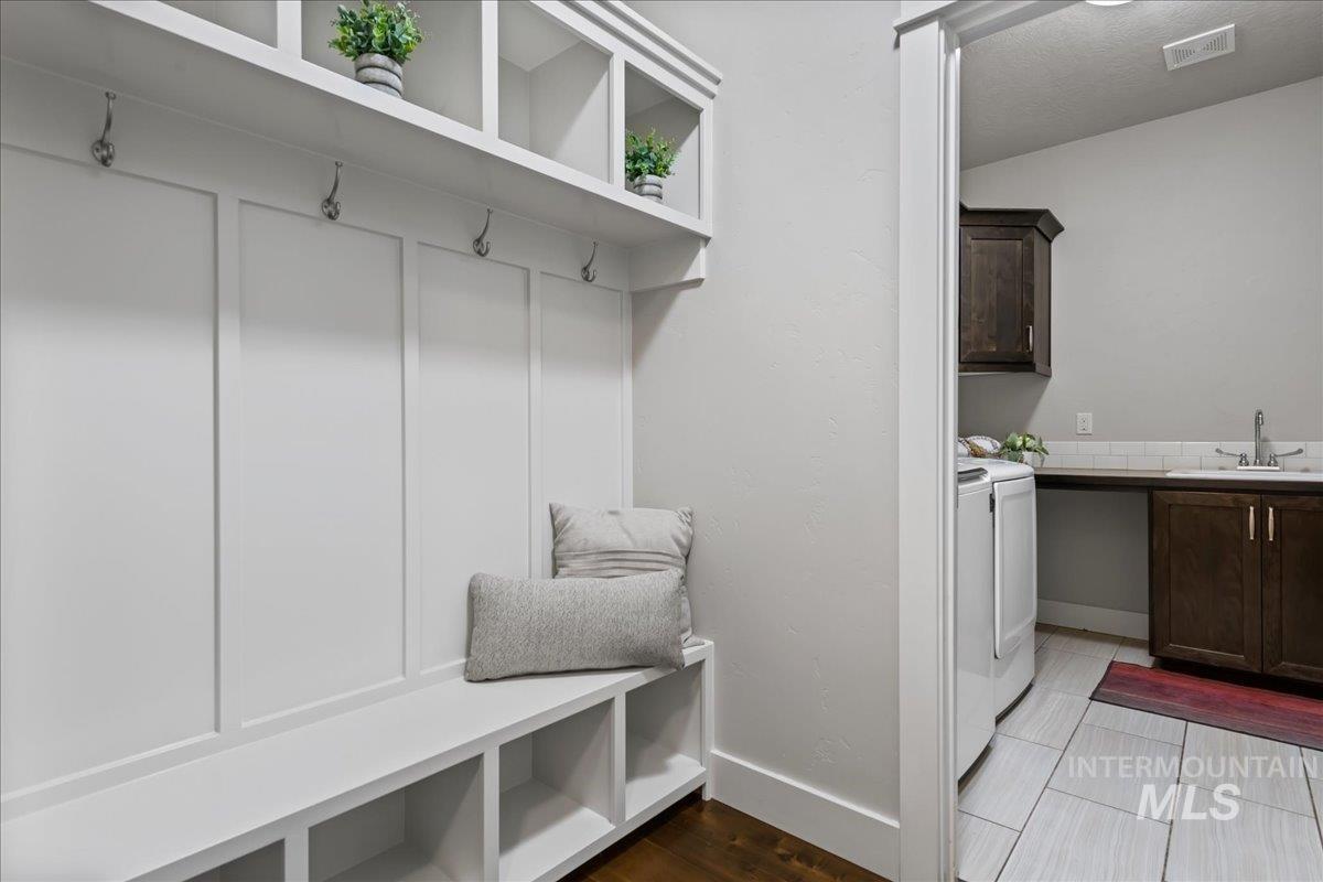 9279 W Wildbranch, Star, Idaho 83669, 3 Bedrooms, 2.5 Bathrooms, Residential For Sale, Price $779,900, 98984049