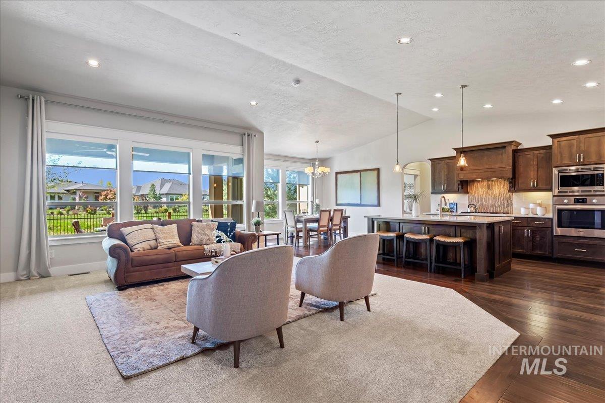 9279 W Wildbranch, Star, Idaho 83669, 3 Bedrooms, 2.5 Bathrooms, Residential For Sale, Price $779,900, 98984049