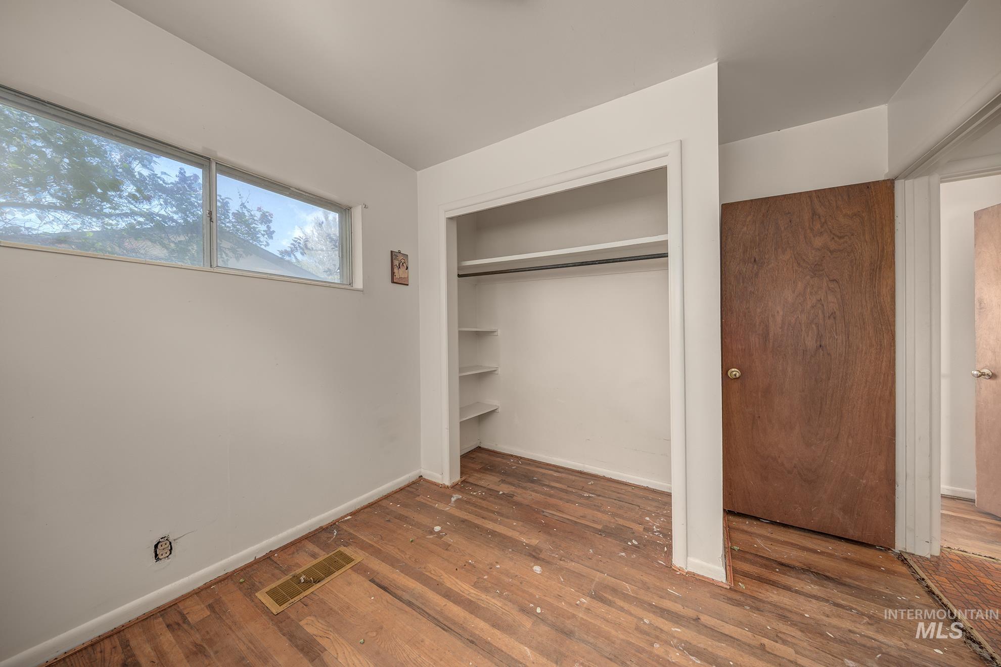 847 W Pine, Meridian, Idaho 83642, 3 Bedrooms, 1 Bathroom, Residential For Sale, Price $250,000,MLS 98984054