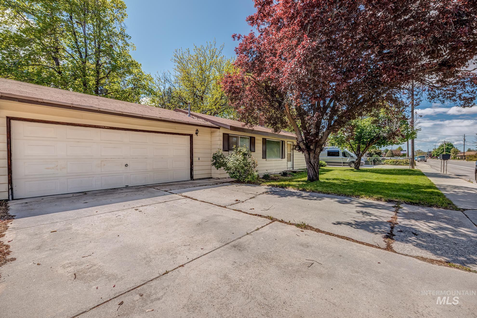 847 W Pine, Meridian, Idaho 83642, 3 Bedrooms, 1 Bathroom, Residential For Sale, Price $250,000,MLS 98984054