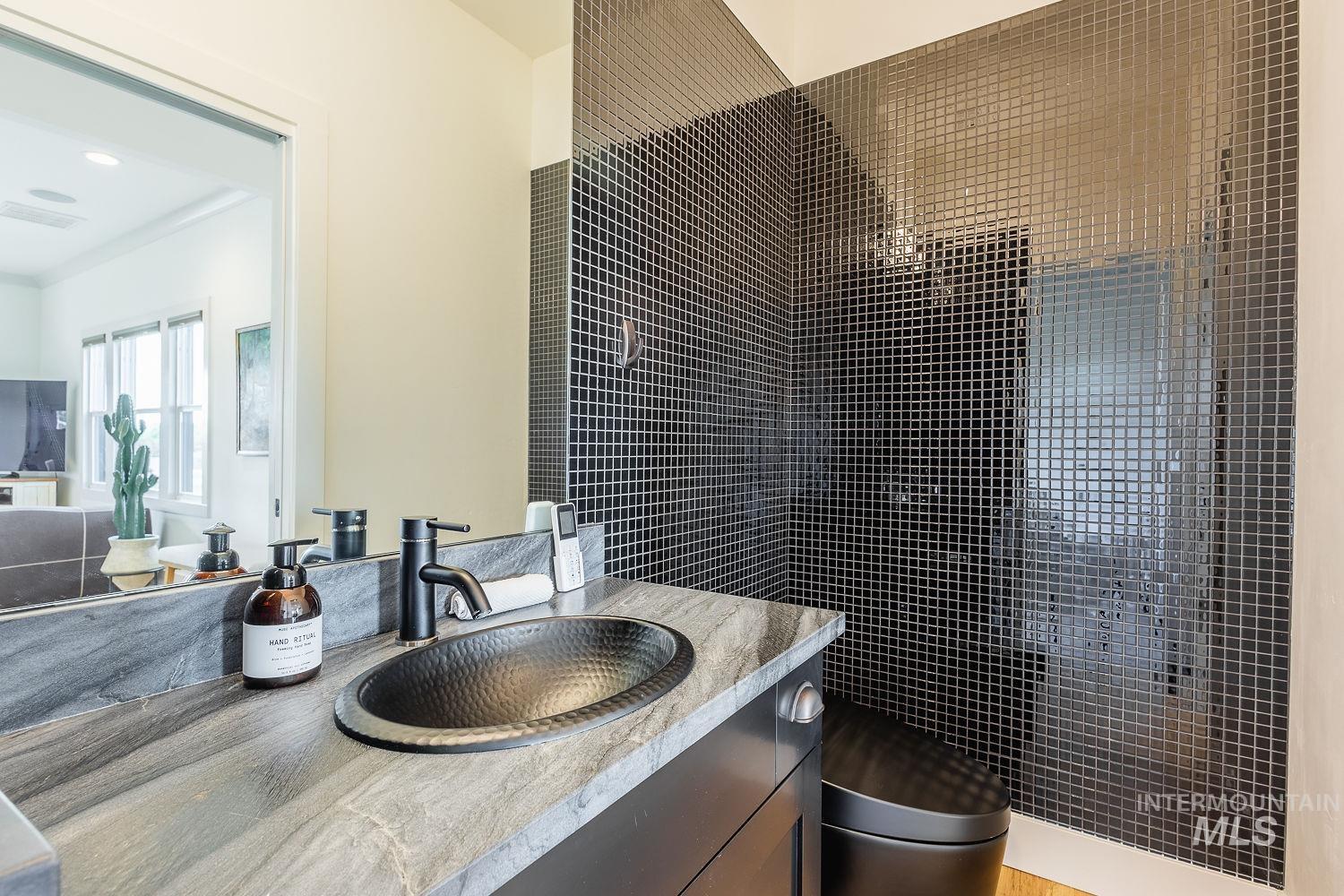 11171 Pump Rd, Nampa, Idaho 83686, 4 Bedrooms, 2.5 Bathrooms, Residential For Sale, Price $925,000, 98984055