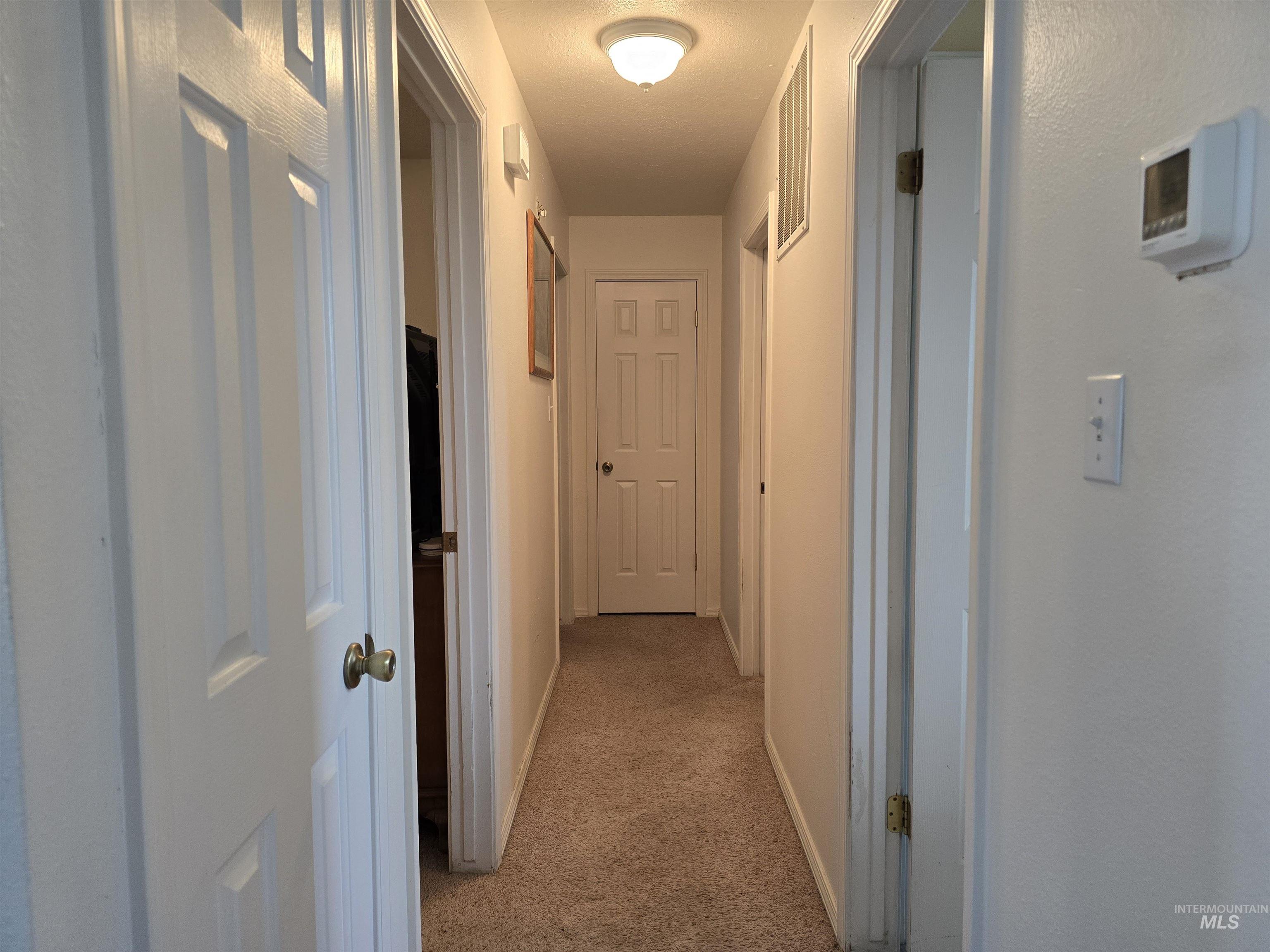 107 Birchwood Cir S, Kimberly, Idaho 83341-2131, 3 Bedrooms, 1 Bathroom, Residential For Sale, Price $270,000,MLS 98984057