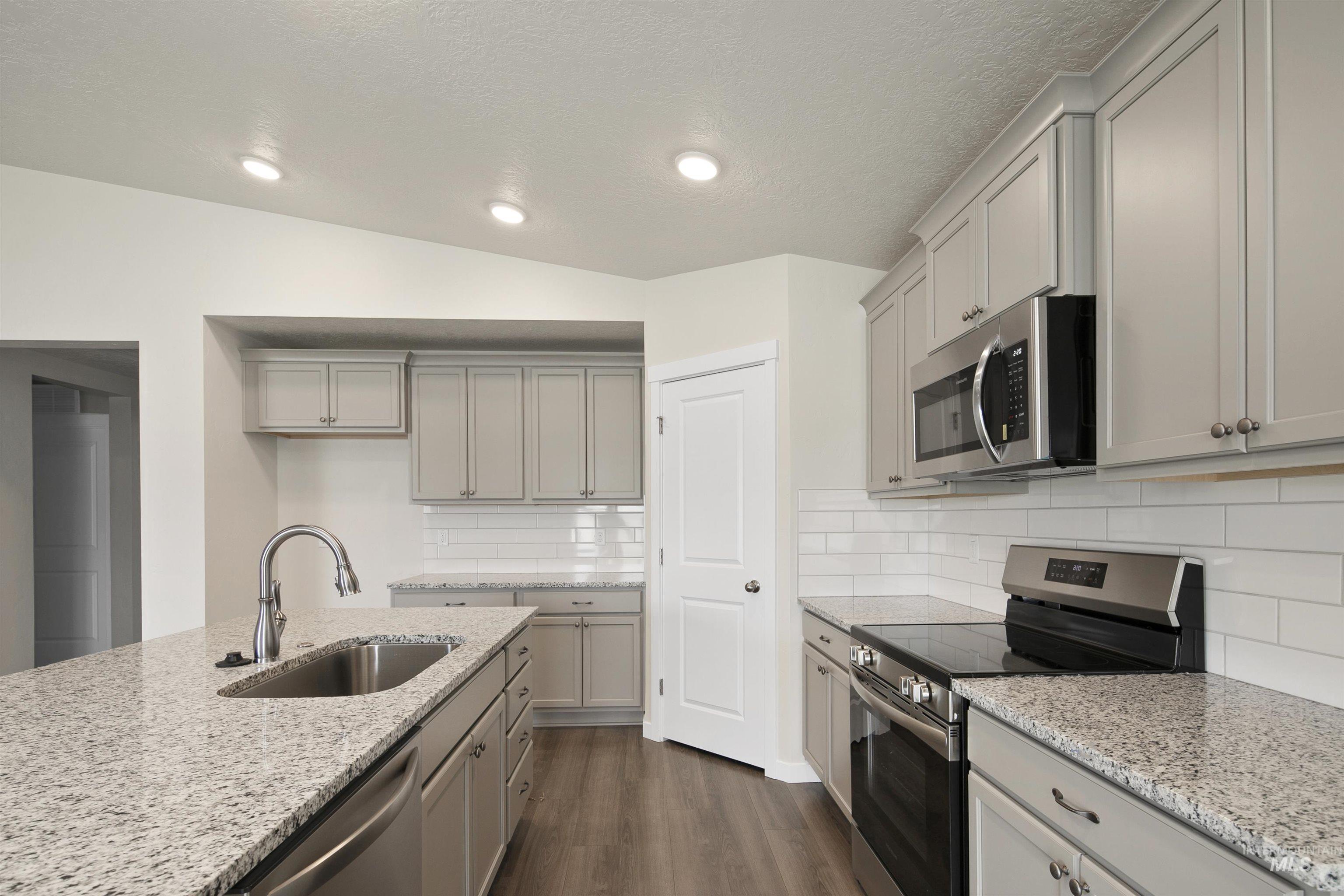 7687 E Meriwether Dr, Nampa, Idaho 83687, 4 Bedrooms, 3 Bathrooms, Residential For Sale, Price $494,990, 98984061