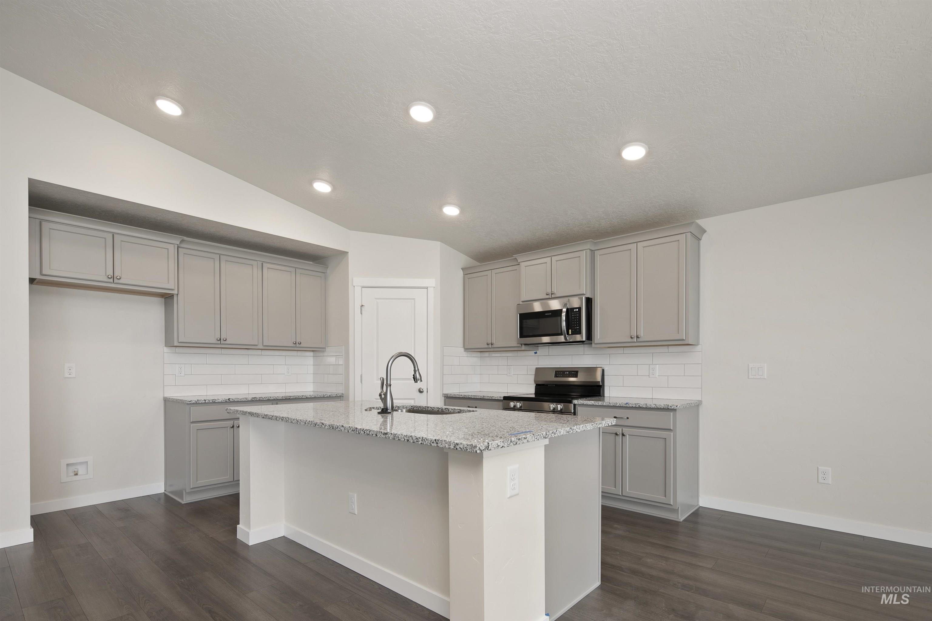 7687 E Meriwether Dr, Nampa, Idaho 83687, 4 Bedrooms, 3 Bathrooms, Residential For Sale, Price $494,990, 98984061