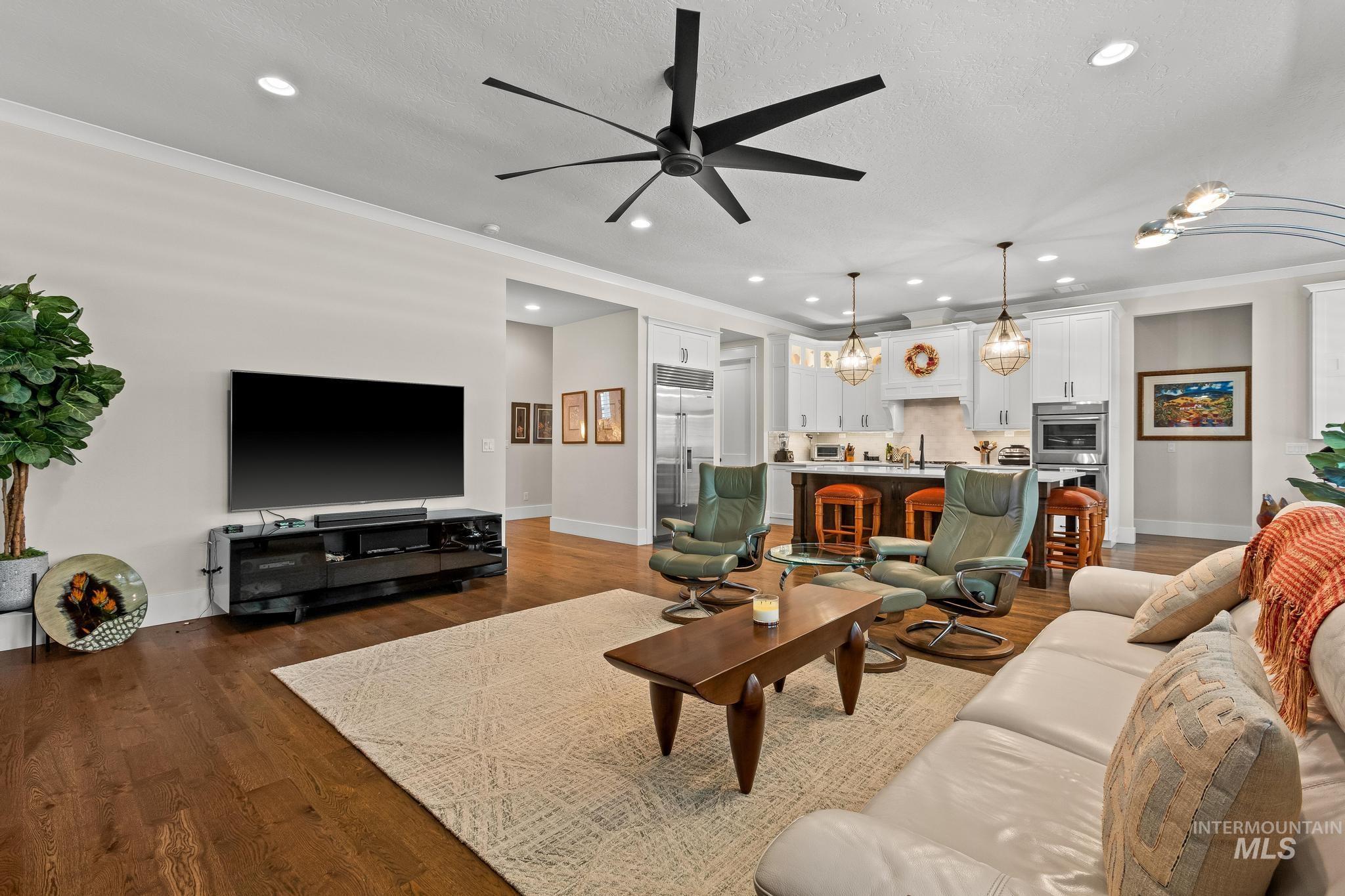 5292 W Piaffe St, Eagle, Idaho 83616, 4 Bedrooms, 3.5 Bathrooms, Residential For Sale, Price $1,200,000,MLS 98984063