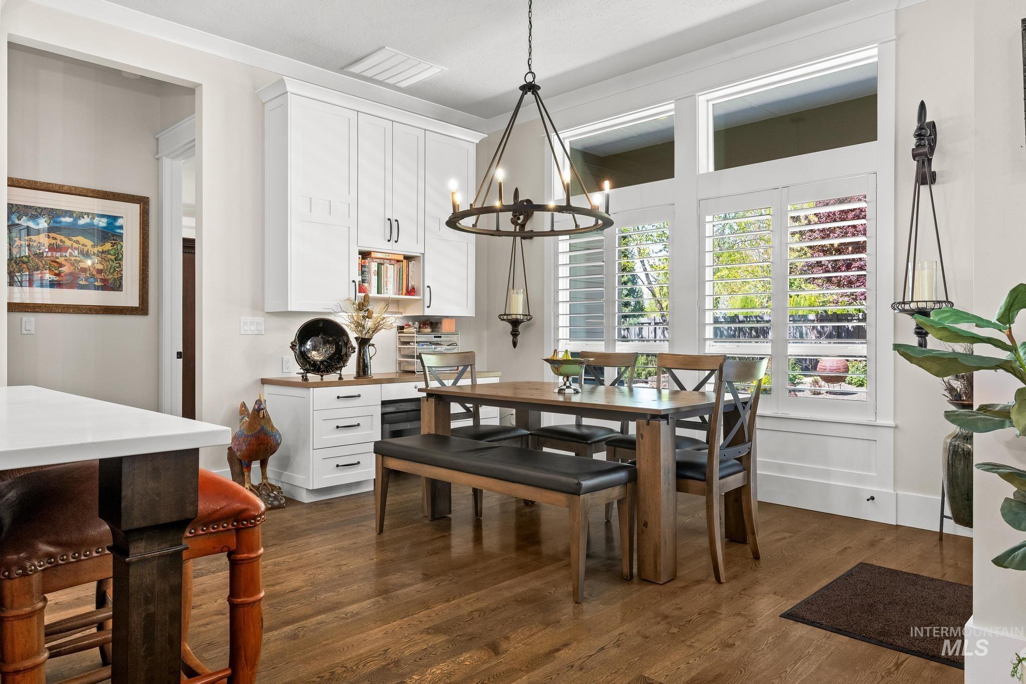 5292 W Piaffe St, Eagle, Idaho 83616, 4 Bedrooms, 3.5 Bathrooms, Residential For Sale, Price $1,200,000,MLS 98984063