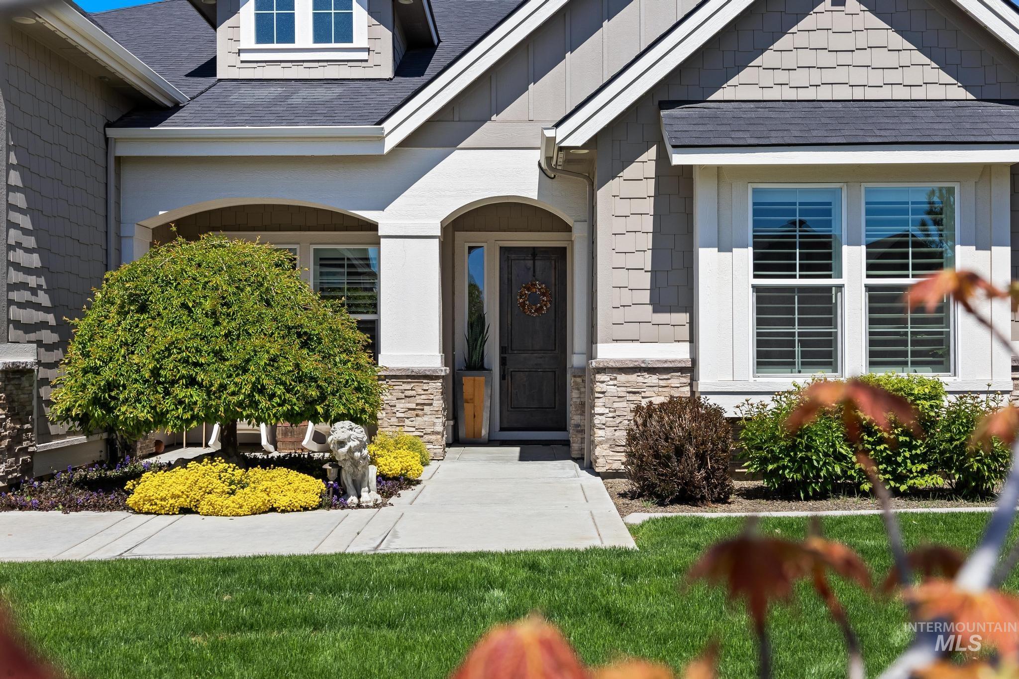 5292 W Piaffe St, Eagle, Idaho 83616, 4 Bedrooms, 3.5 Bathrooms, Residential For Sale, Price $1,200,000,MLS 98984063