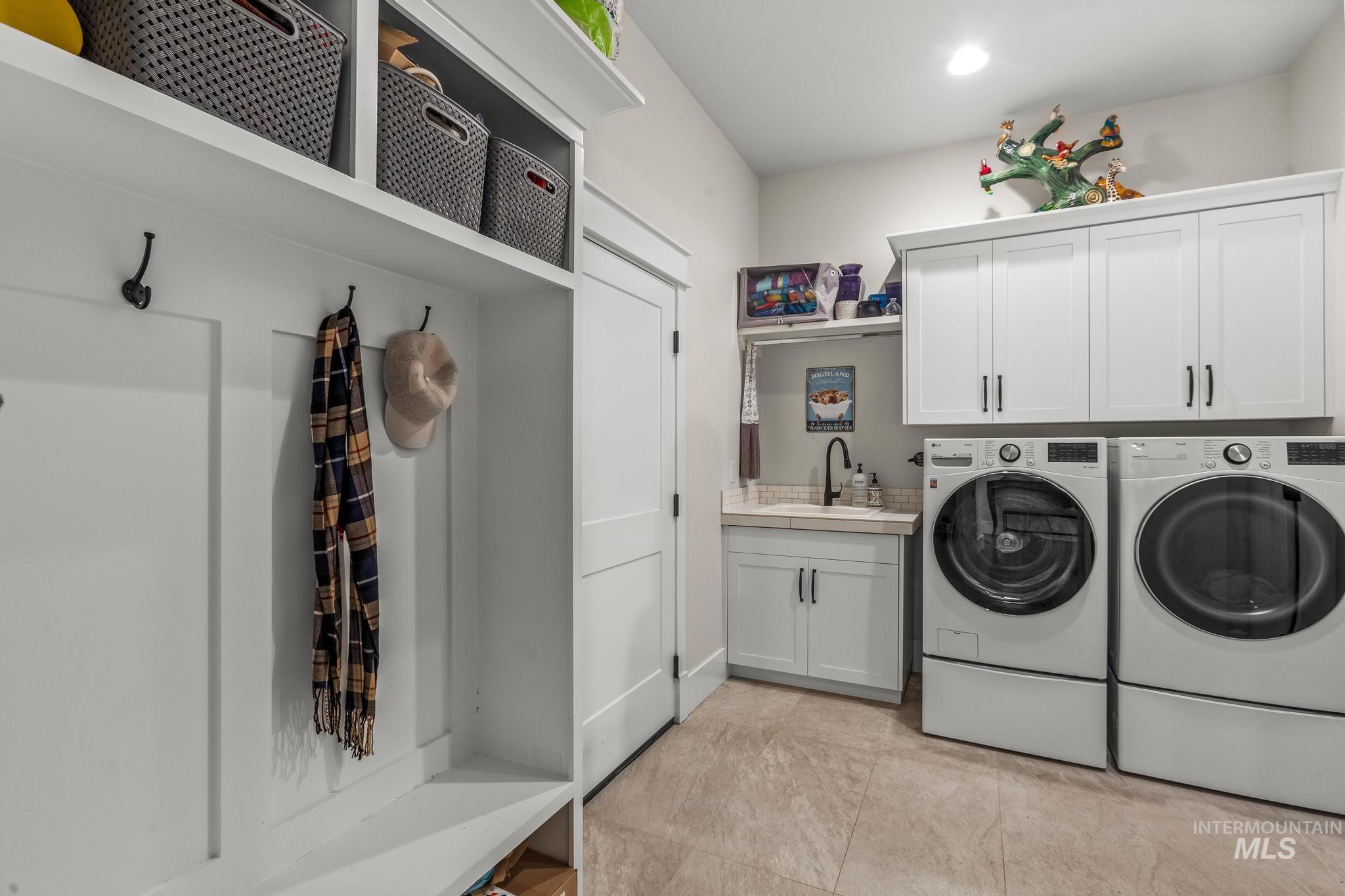 5292 W Piaffe St, Eagle, Idaho 83616, 4 Bedrooms, 3.5 Bathrooms, Residential For Sale, Price $1,200,000,MLS 98984063