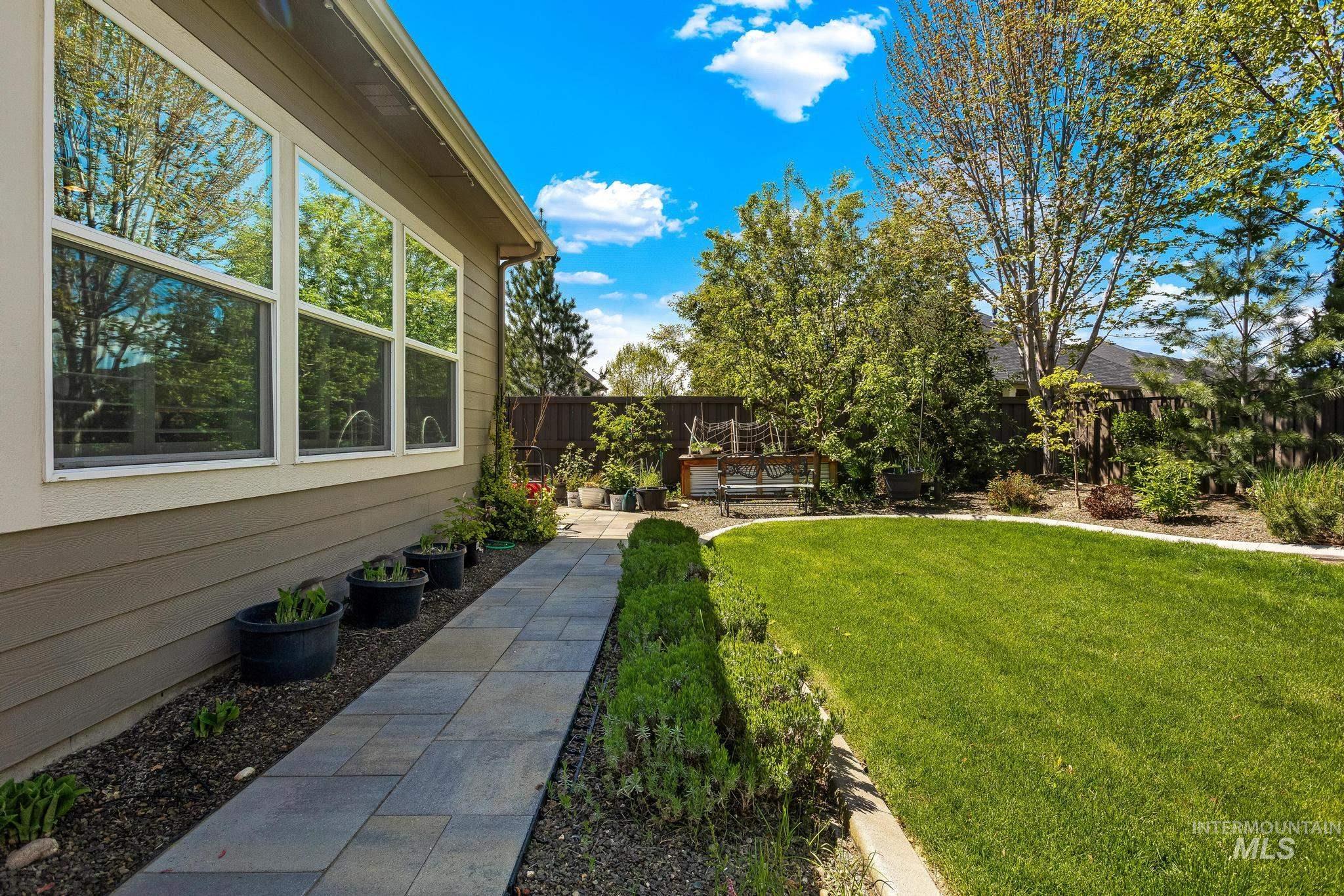 5292 W Piaffe St, Eagle, Idaho 83616, 4 Bedrooms, 3.5 Bathrooms, Residential For Sale, Price $1,200,000,MLS 98984063