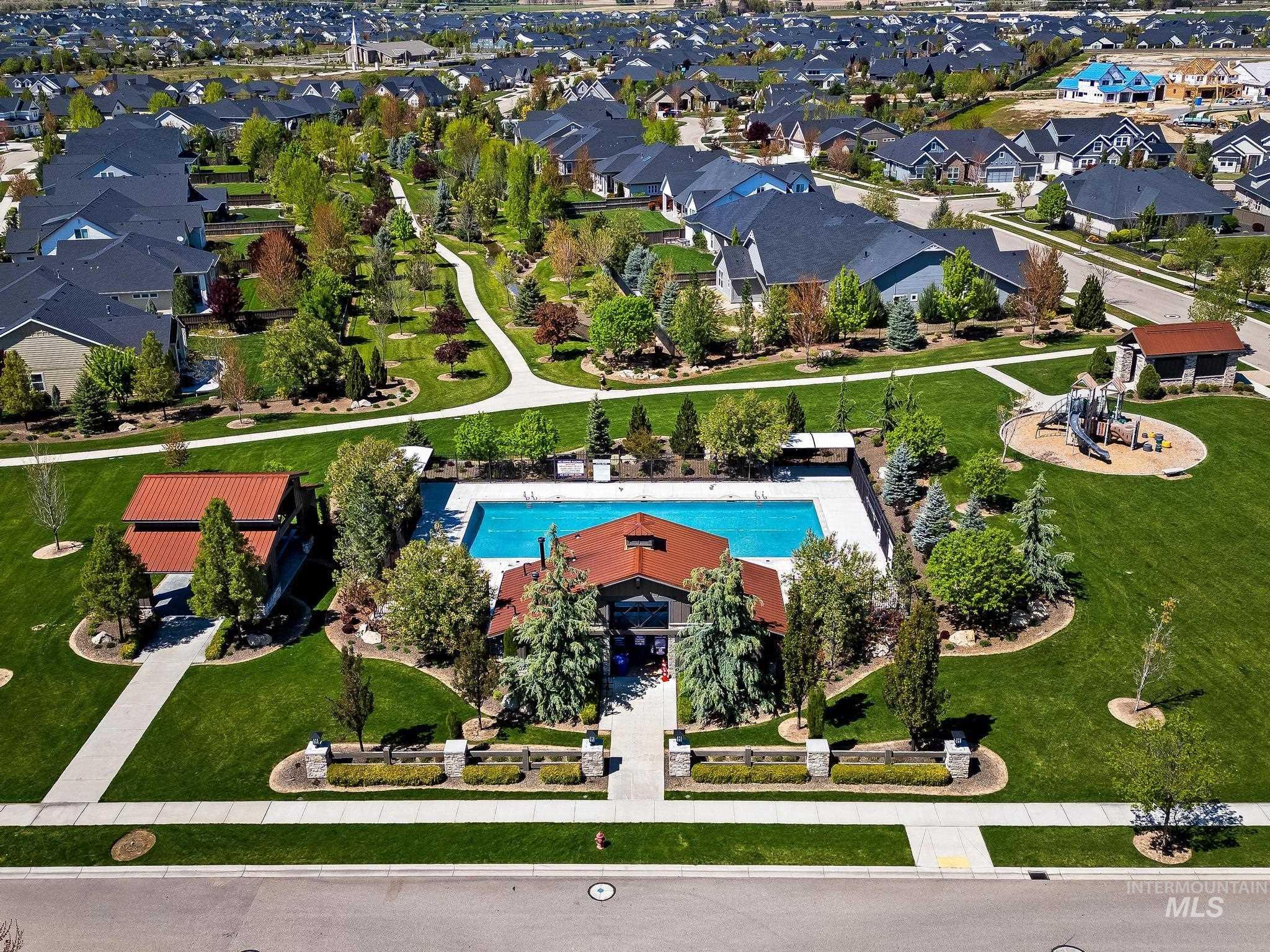 5292 W Piaffe St, Eagle, Idaho 83616, 4 Bedrooms, 3.5 Bathrooms, Residential For Sale, Price $1,200,000,MLS 98984063