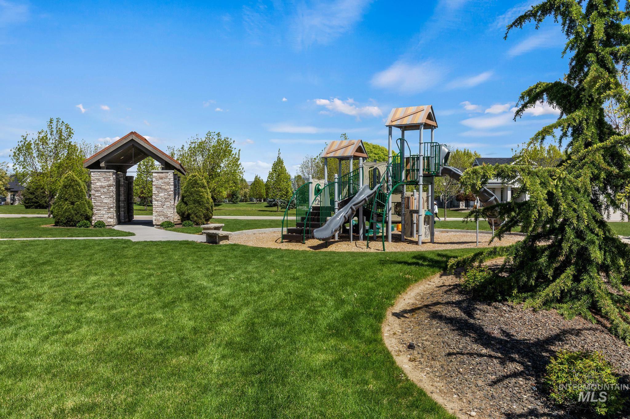 5292 W Piaffe St, Eagle, Idaho 83616, 4 Bedrooms, 3.5 Bathrooms, Residential For Sale, Price $1,200,000,MLS 98984063