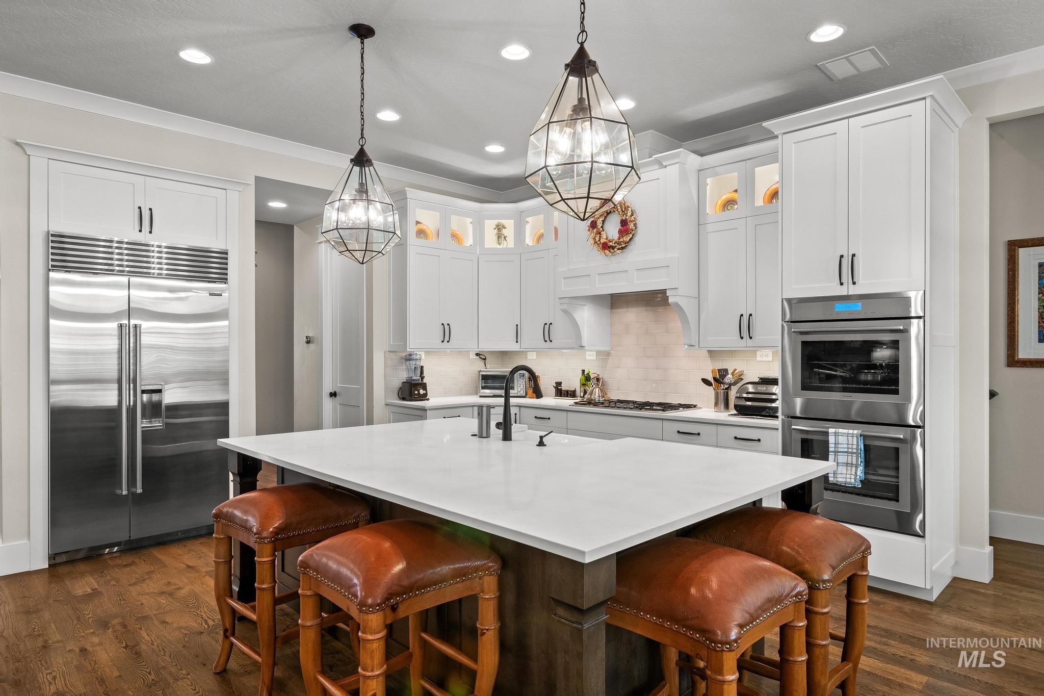 5292 W Piaffe St, Eagle, Idaho 83616, 4 Bedrooms, 3.5 Bathrooms, Residential For Sale, Price $1,200,000,MLS 98984063