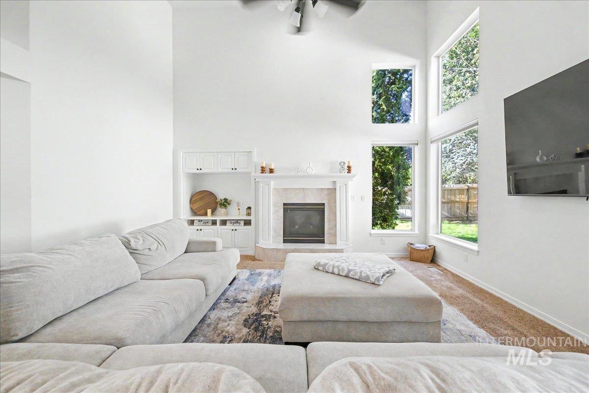 5086 N Maidstone Way, Boise, Idaho 83713, 4 Bedrooms, 3 Bathrooms, Residential For Sale, Price $689,900, 98984070