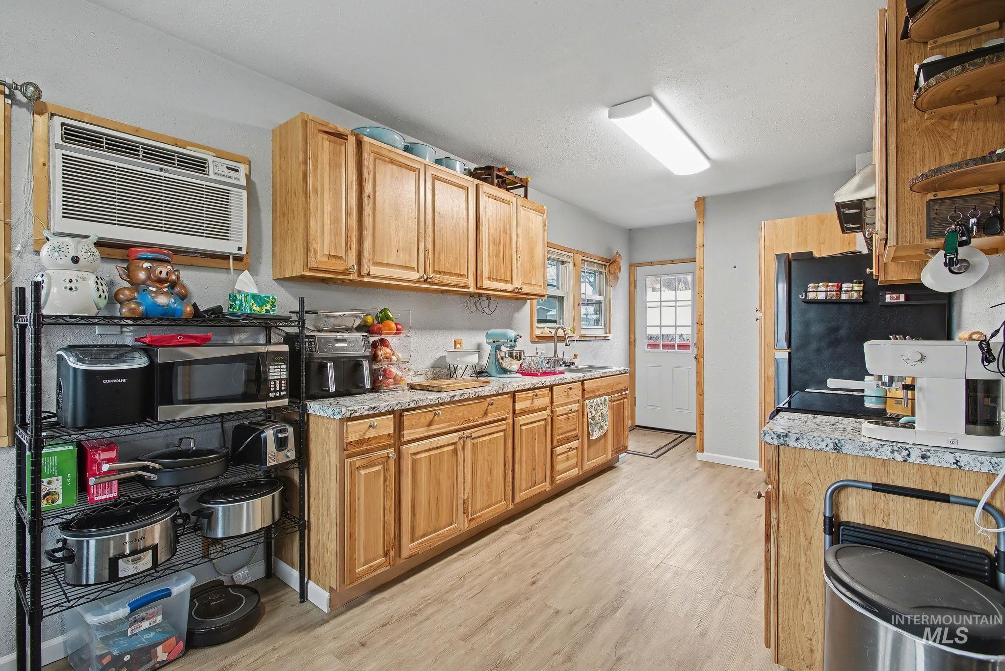 1527 11th Avenue, Lewiston, Idaho 83501, 3 Bedrooms, 1 Bathroom, Residential For Sale, Price $275,000, 98984076