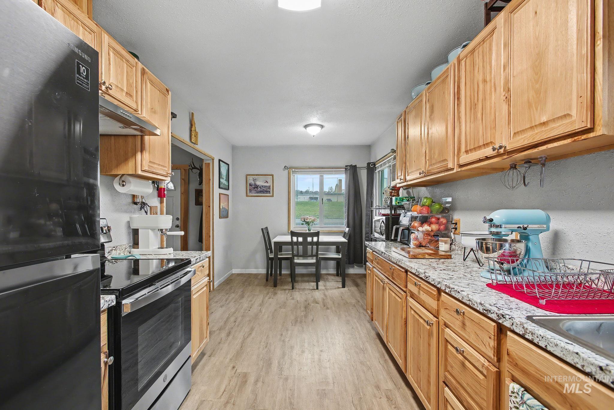 1527 11th Avenue, Lewiston, Idaho 83501, 3 Bedrooms, 1 Bathroom, Residential For Sale, Price $275,000, 98984076