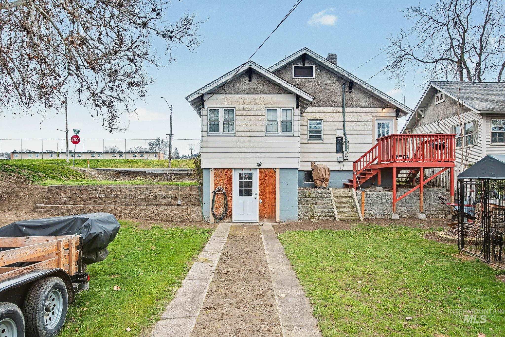 1527 11th Avenue, Lewiston, Idaho 83501, 3 Bedrooms, 1 Bathroom, Residential For Sale, Price $275,000, 98984076