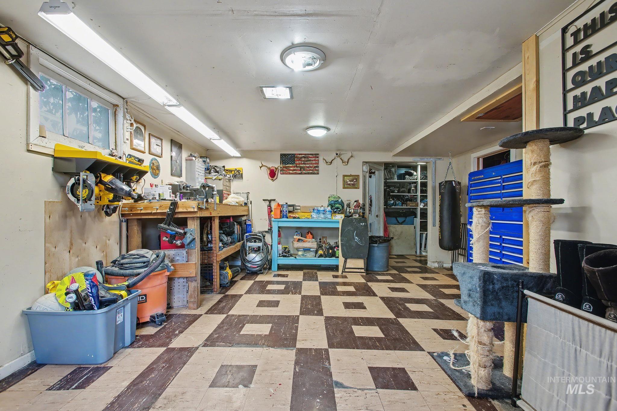 1527 11th Avenue, Lewiston, Idaho 83501, 3 Bedrooms, 1 Bathroom, Residential For Sale, Price $275,000, 98984076