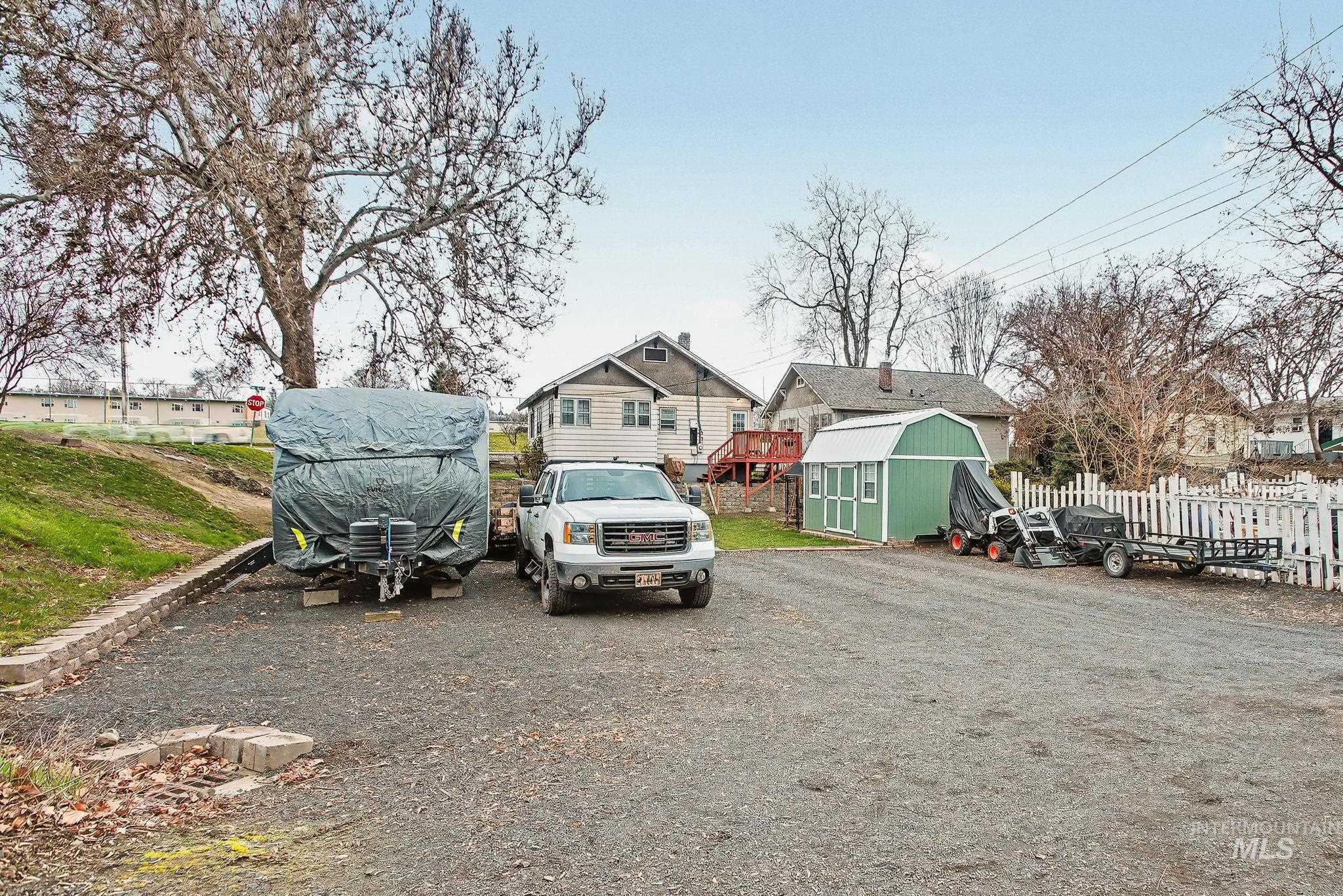 1527 11th Avenue, Lewiston, Idaho 83501, 3 Bedrooms, 1 Bathroom, Residential For Sale, Price $275,000, 98984076