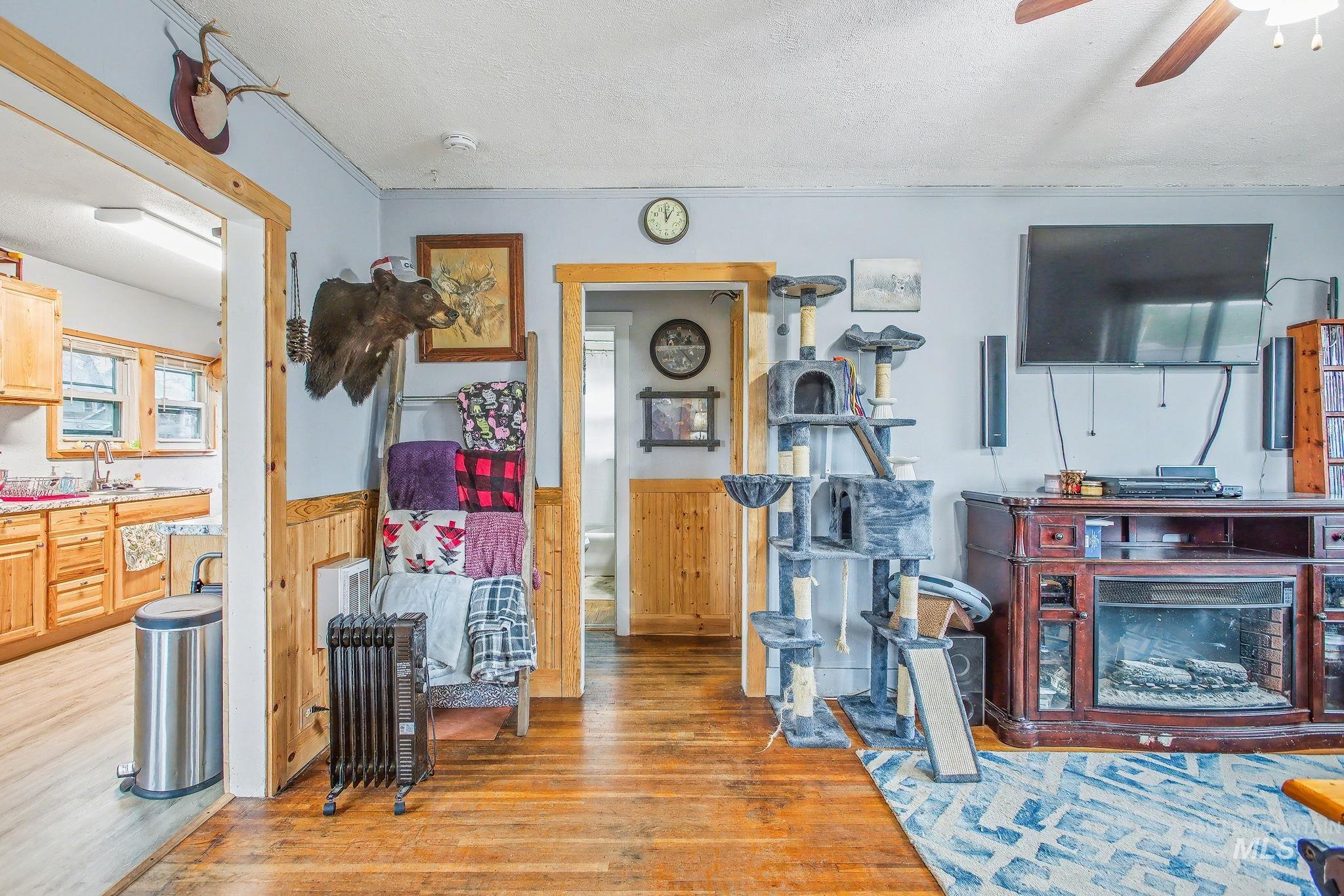 1527 11th Avenue, Lewiston, Idaho 83501, 3 Bedrooms, 1 Bathroom, Residential For Sale, Price $275,000, 98984076