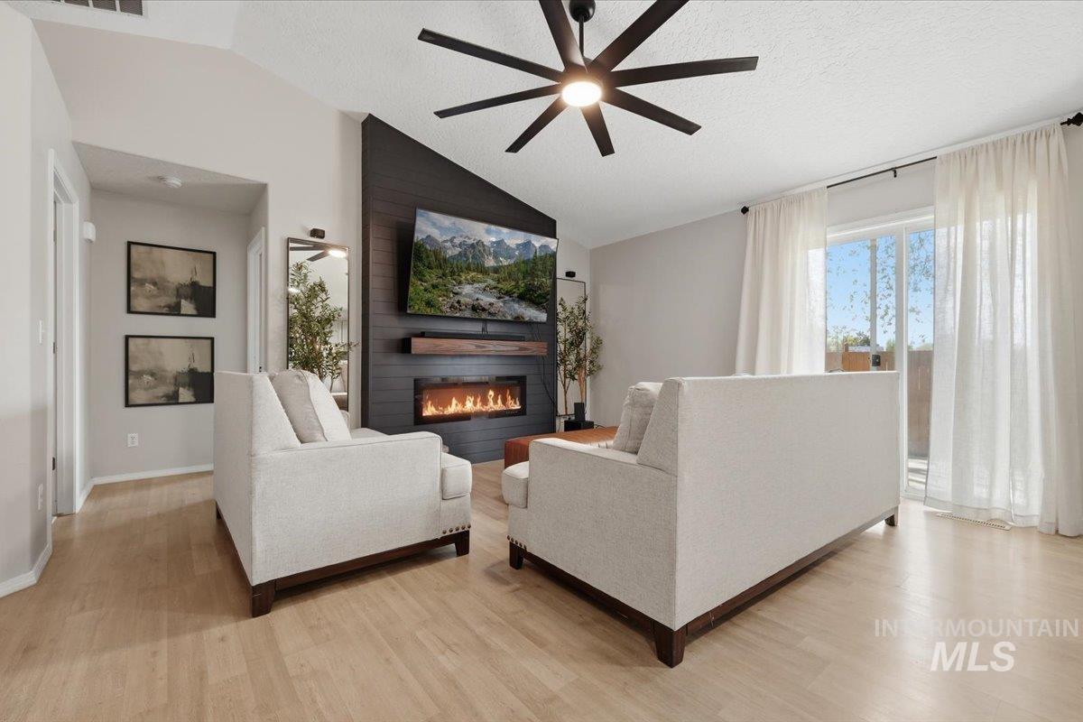 2714 Morning Mist Ln, Caldwell, Idaho 83605-7045, 3 Bedrooms, 2 Bathrooms, Residential For Sale, Price $324,900, 98984077