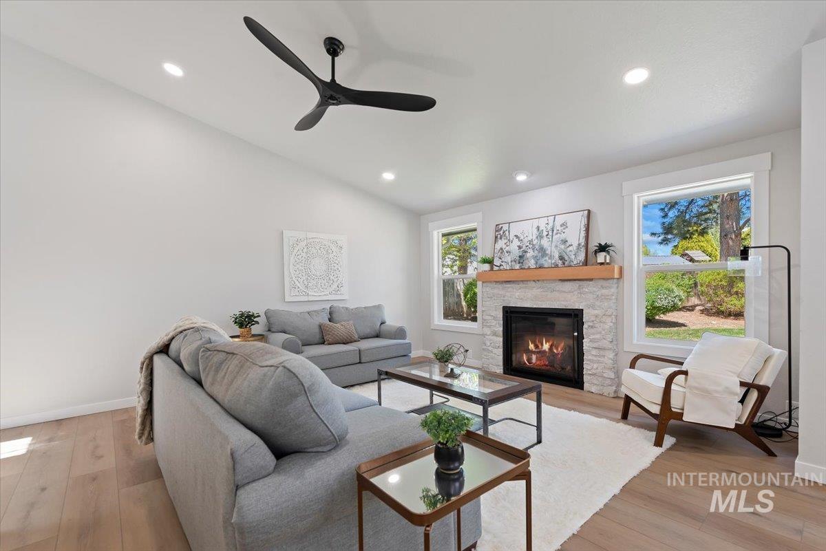 7202 W Mojave Dr, Boise, Idaho 83709, 3 Bedrooms, 2 Bathrooms, Residential For Sale, Price $563,800, 98984079