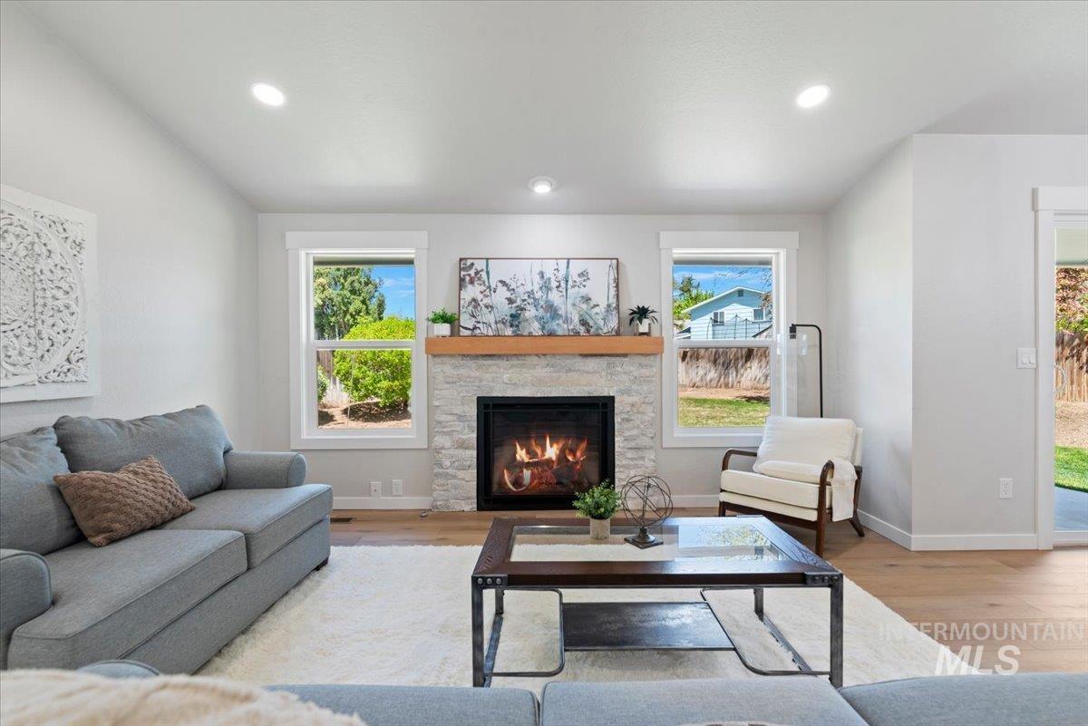 7202 W Mojave Dr, Boise, Idaho 83709, 3 Bedrooms, 2 Bathrooms, Residential For Sale, Price $563,800, 98984079