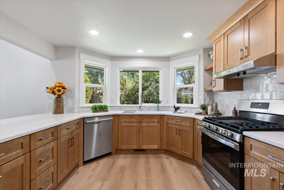 7202 W Mojave Dr, Boise, Idaho 83709, 3 Bedrooms, 2 Bathrooms, Residential For Sale, Price $563,800, 98984079