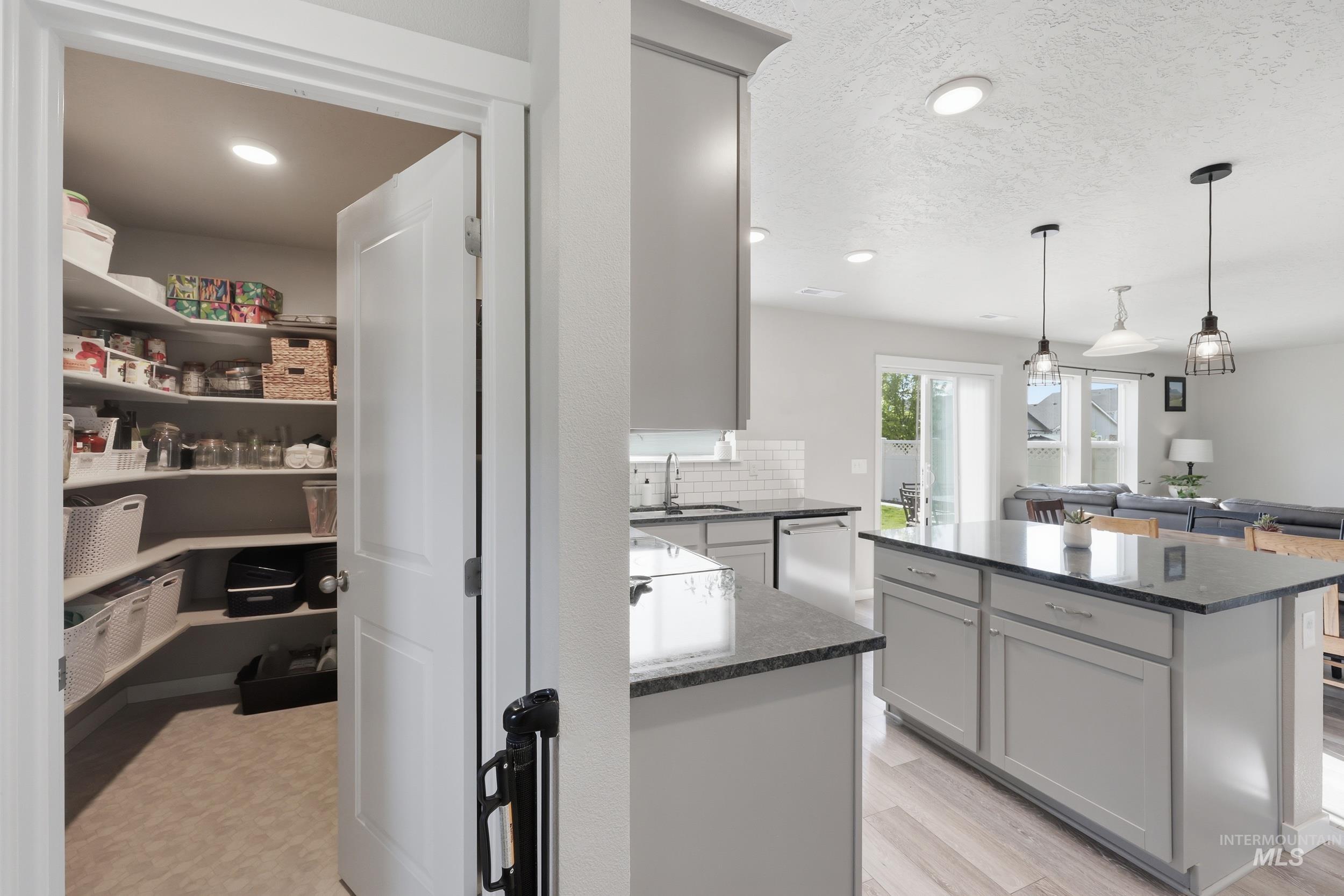 17836 Sunset Ridge Ave, Nampa, Idaho 83687, 3 Bedrooms, 2.5 Bathrooms, Residential For Sale, Price $422,500, 98984081