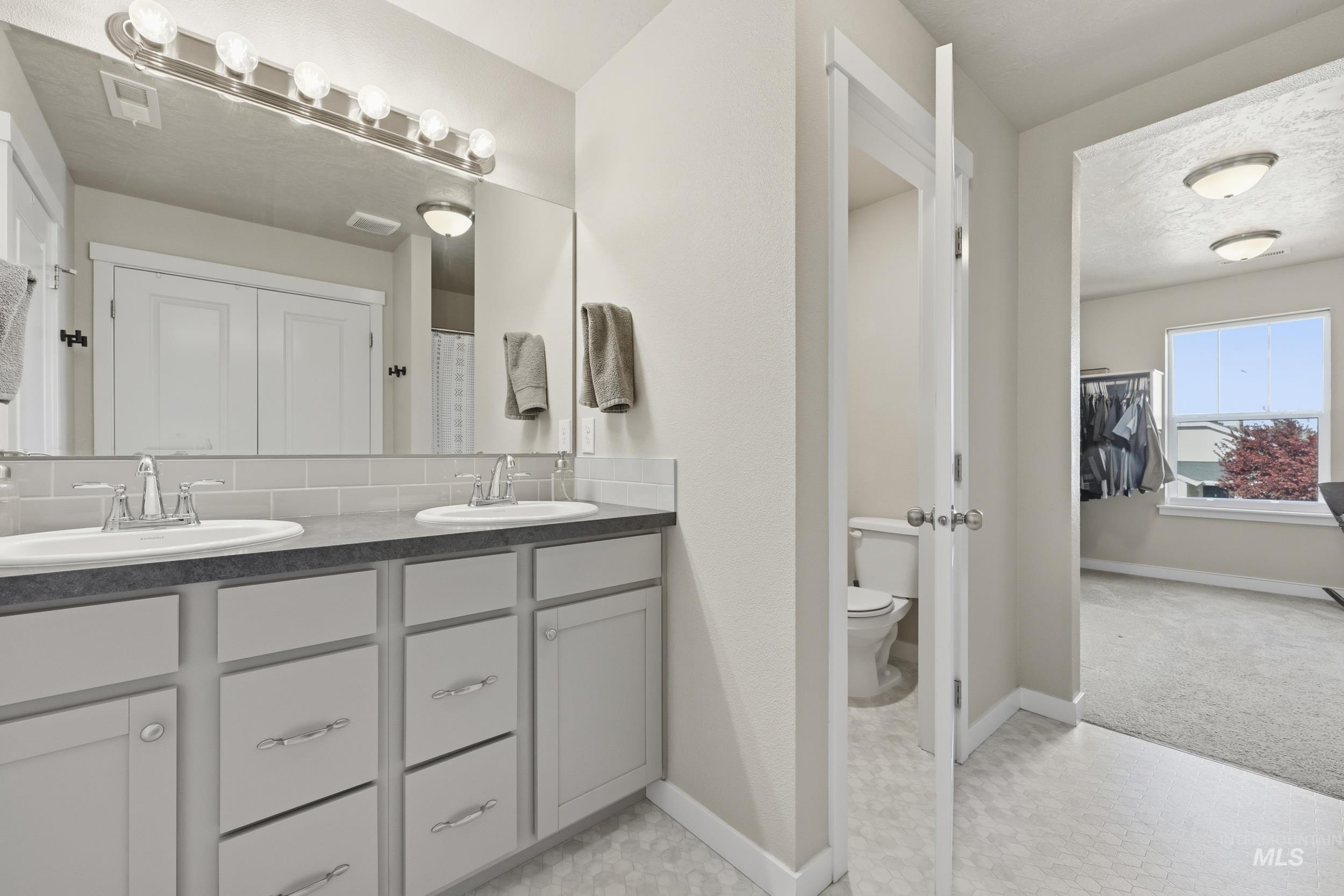 17836 Sunset Ridge Ave, Nampa, Idaho 83687, 3 Bedrooms, 2.5 Bathrooms, Residential For Sale, Price $422,500, 98984081