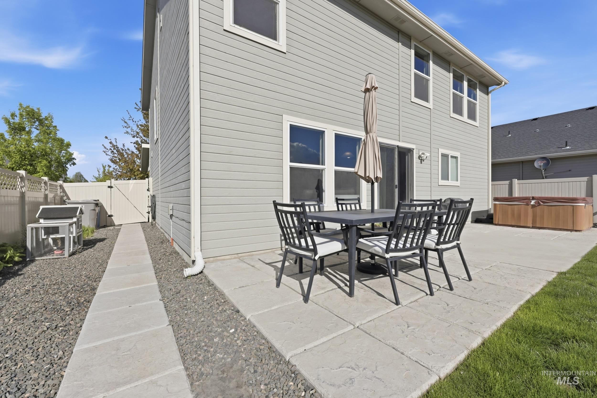 17836 Sunset Ridge Ave, Nampa, Idaho 83687, 3 Bedrooms, 2.5 Bathrooms, Residential For Sale, Price $422,500, 98984081