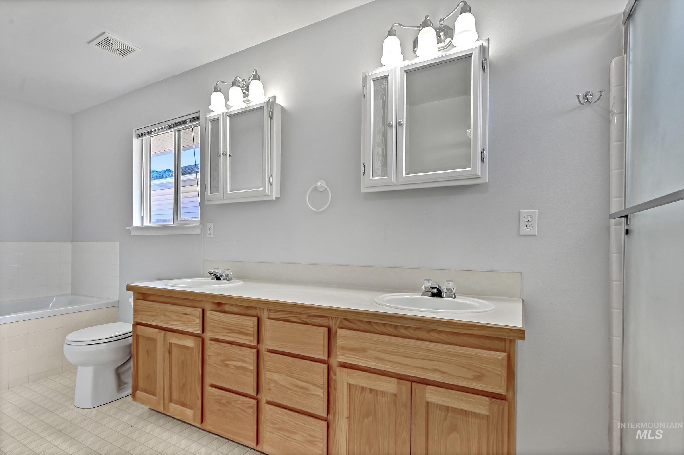 11237 W Abram, Boise, Idaho 83713, 1 Bedroom, Residential Income For Sale, Price $530,000,MLS 98984082