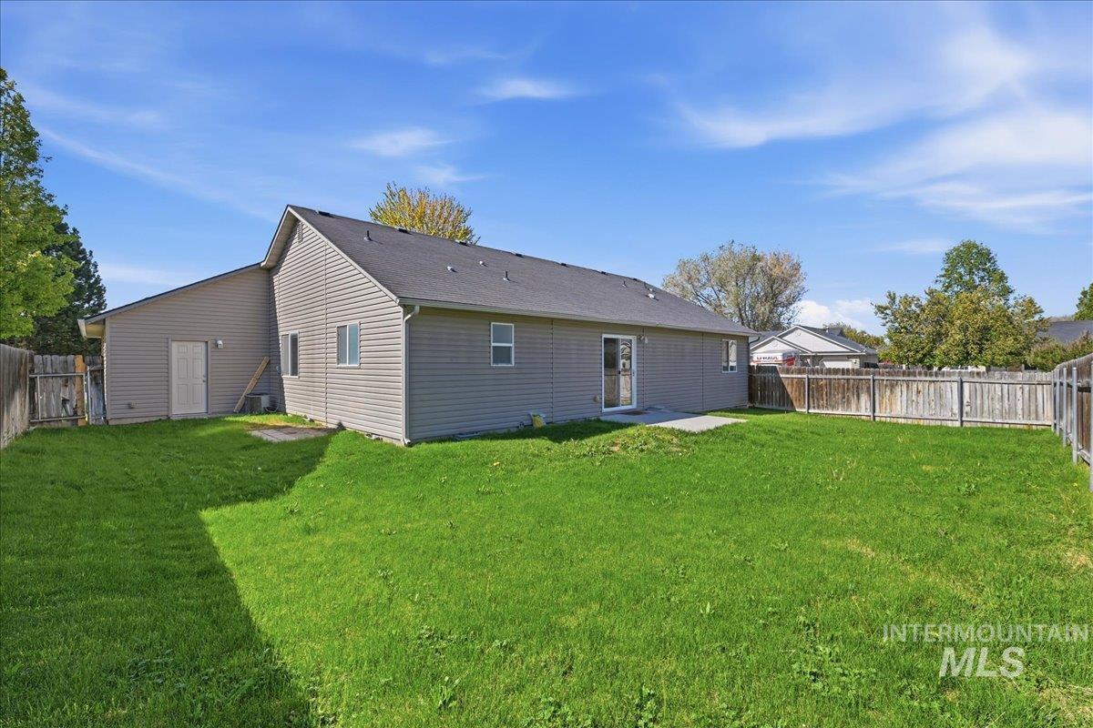 1636 W Havenwood Ave., Nampa, Idaho 83651, 3 Bedrooms, 2 Bathrooms, Residential For Sale, Price $389,900, 98984087