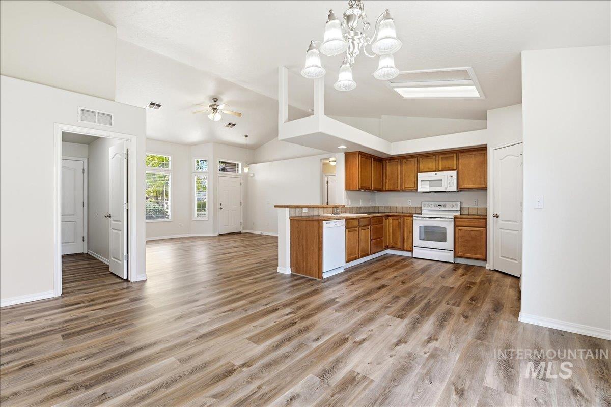 1636 W Havenwood Ave., Nampa, Idaho 83651, 3 Bedrooms, 2 Bathrooms, Residential For Sale, Price $389,900, 98984087