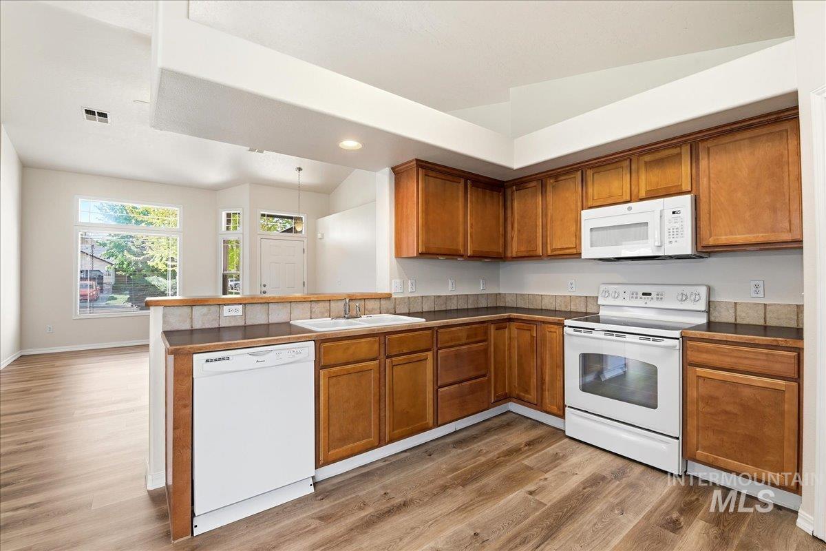 1636 W Havenwood Ave., Nampa, Idaho 83651, 3 Bedrooms, 2 Bathrooms, Residential For Sale, Price $389,900, 98984087