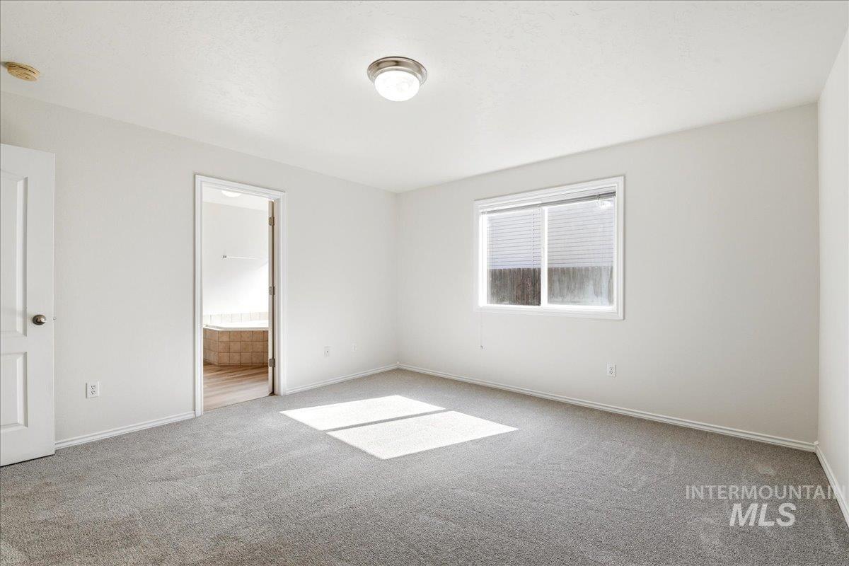 1636 W Havenwood Ave., Nampa, Idaho 83651, 3 Bedrooms, 2 Bathrooms, Residential For Sale, Price $389,900, 98984087