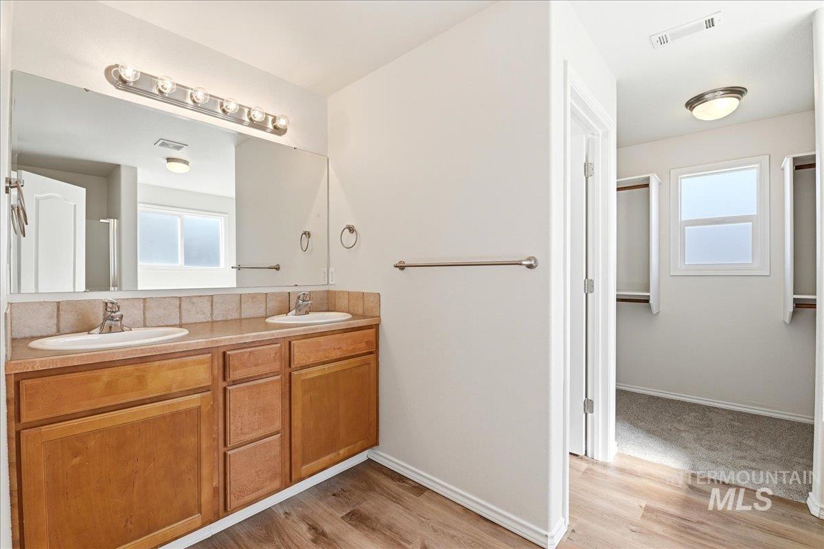 1636 W Havenwood Ave., Nampa, Idaho 83651, 3 Bedrooms, 2 Bathrooms, Residential For Sale, Price $389,900, 98984087