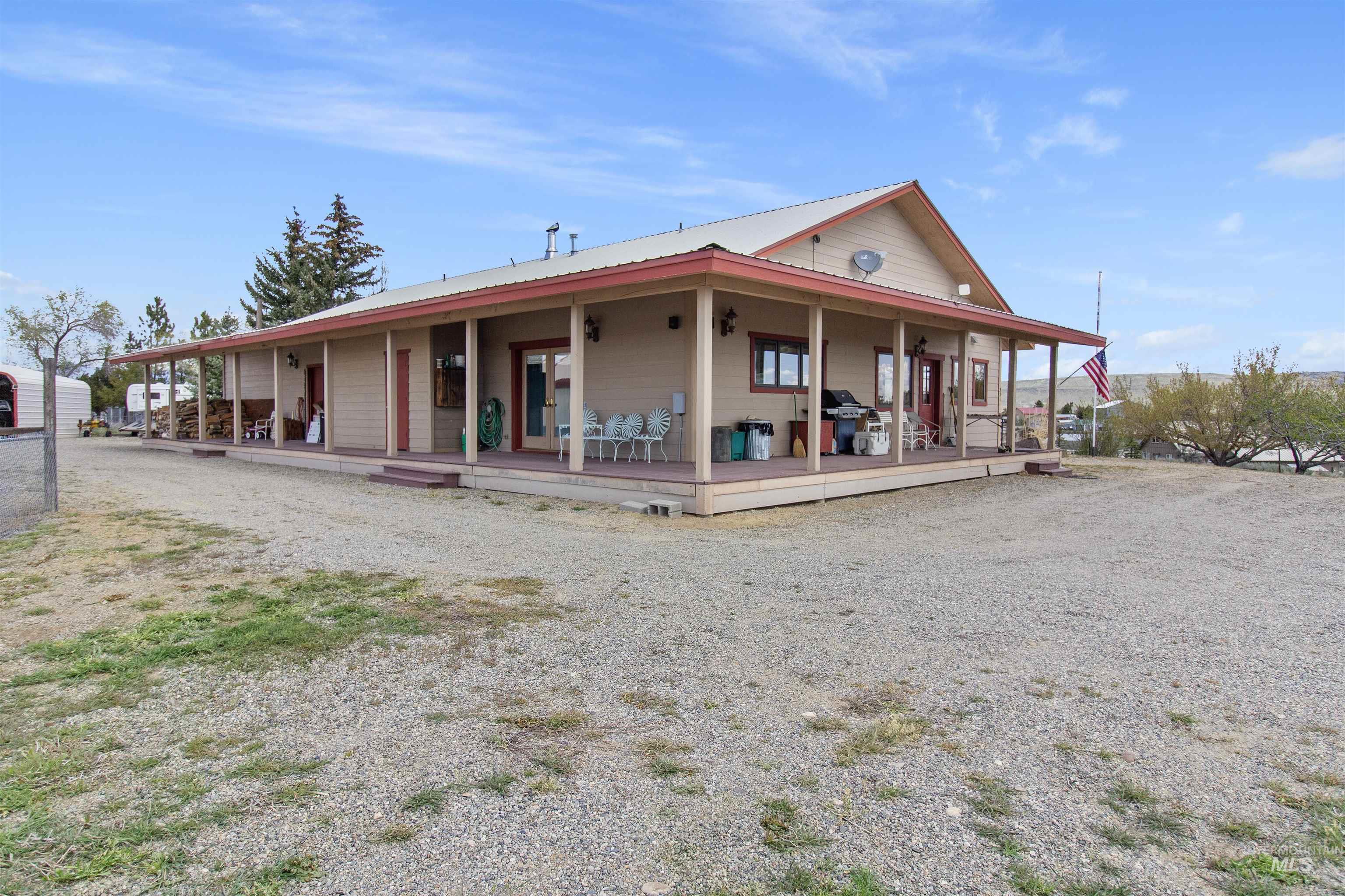339 Hill City Ave, West Magic, Idaho 83352, 3 Bedrooms, 2 Bathrooms, Residential For Sale, Price $649,000, 98984088