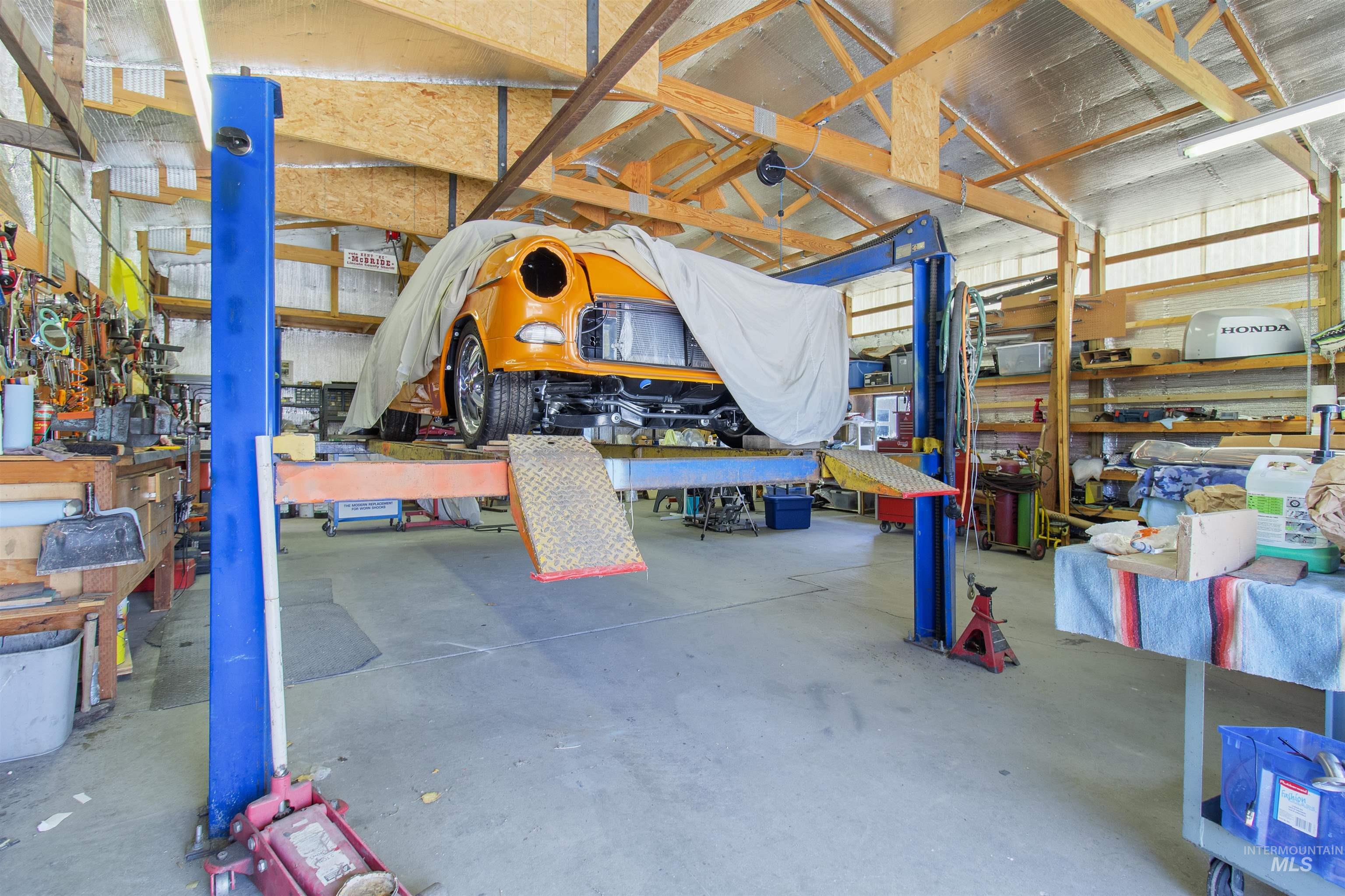 339 Hill City Ave, West Magic, Idaho 83352, 3 Bedrooms, 2 Bathrooms, Residential For Sale, Price $649,000, 98984088