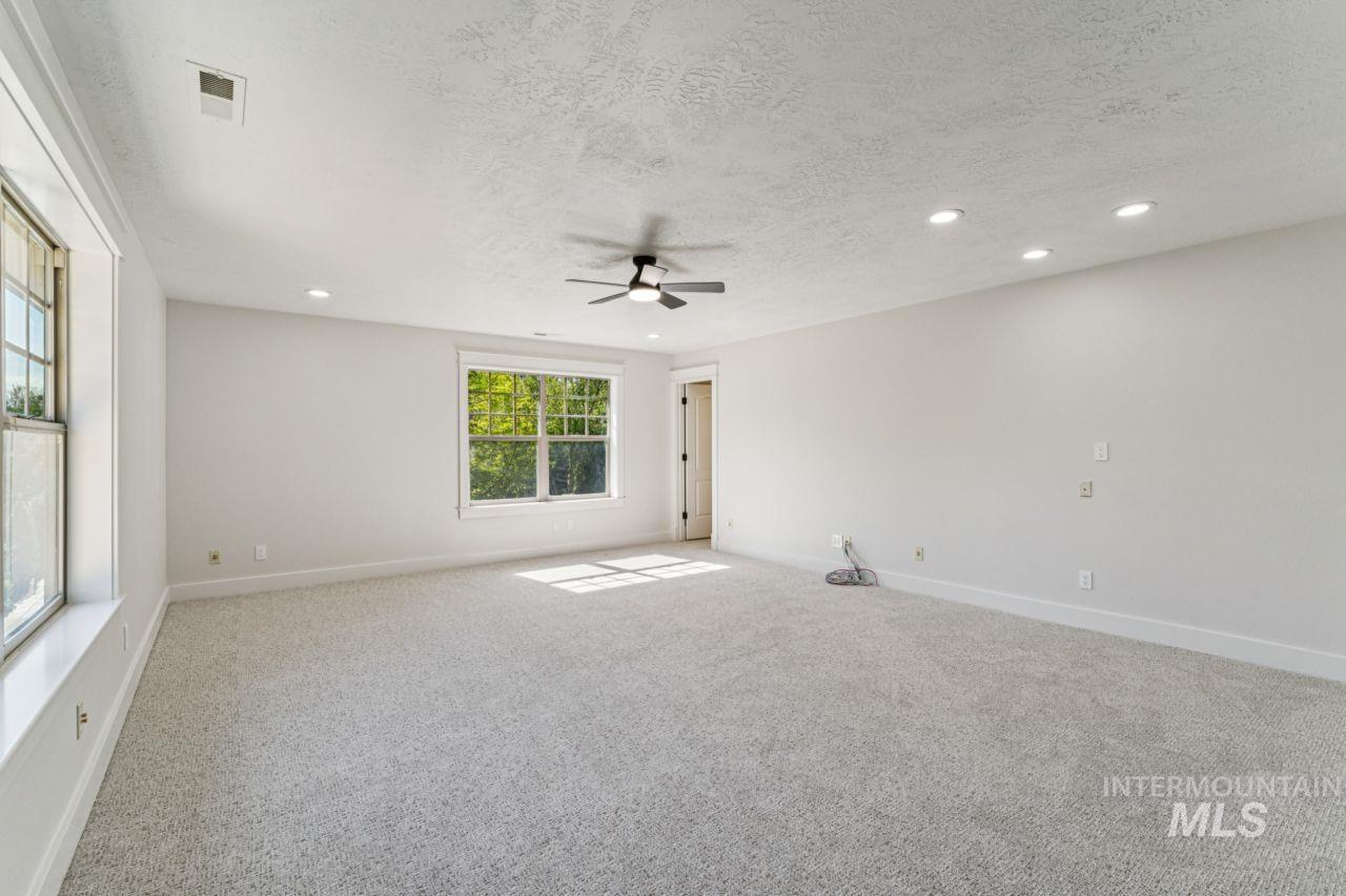 1674 S Water Leaf Ave, Eagle, Idaho 83616, 5 Bedrooms, 4.5 Bathrooms, Residential For Sale, Price $1,675,000, 98984089