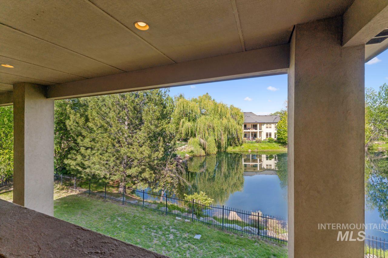 1674 S Water Leaf Ave, Eagle, Idaho 83616, 5 Bedrooms, 4.5 Bathrooms, Residential For Sale, Price $1,675,000, 98984089